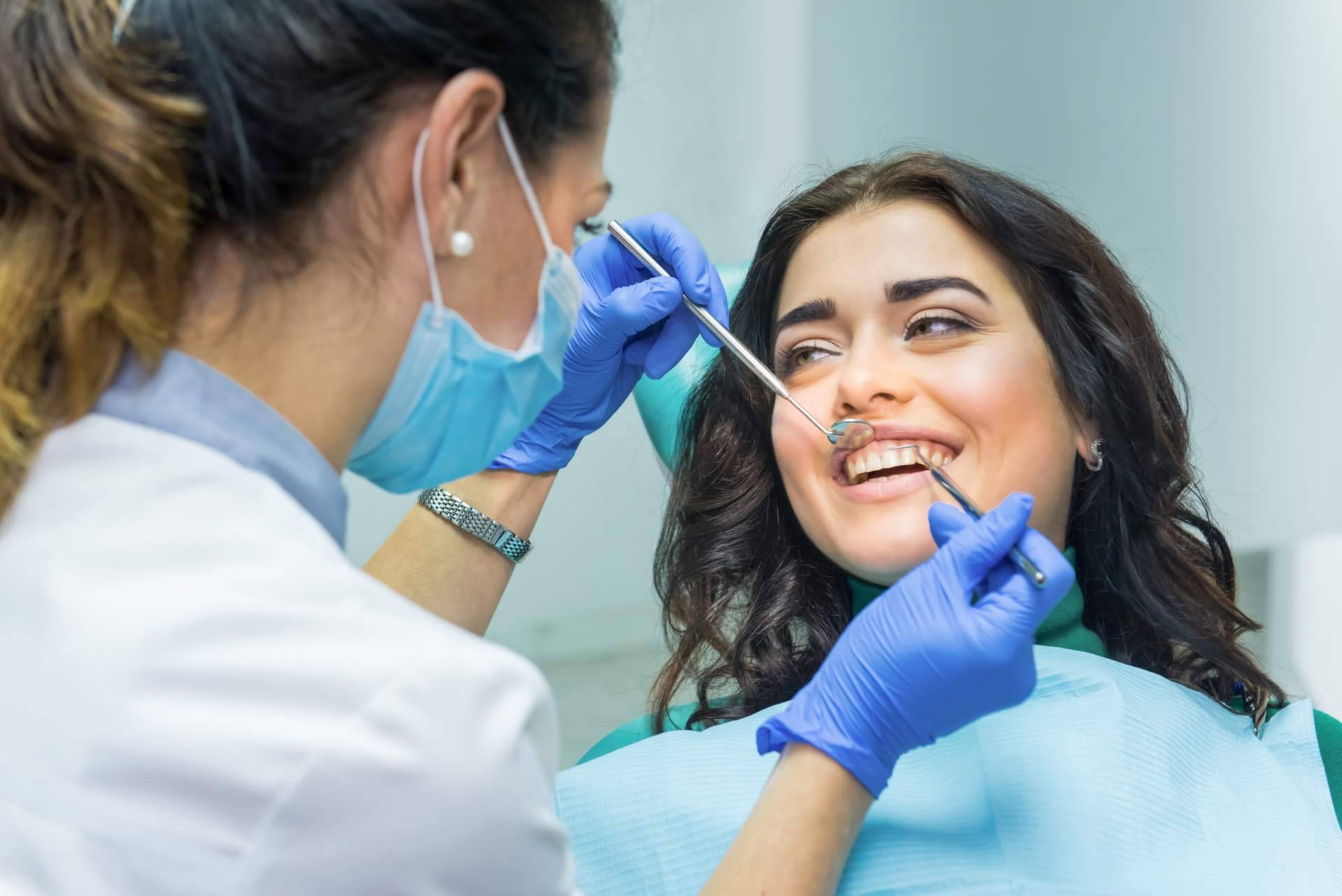 Servicios de odontología de confianza a precios bajos de la mano de Artydents