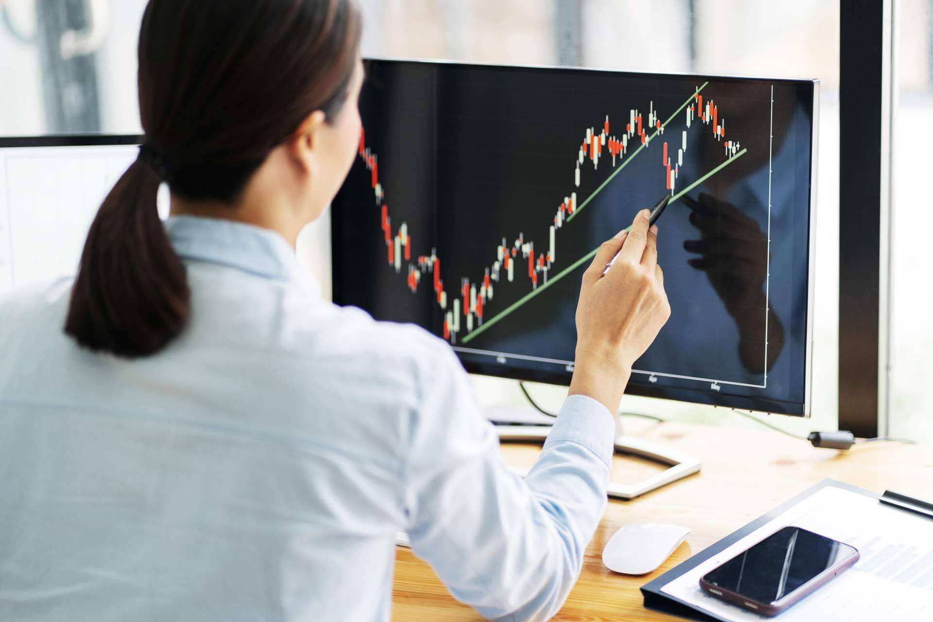 Uno de los pódcast de economía en español más seguidos es MiTrading
