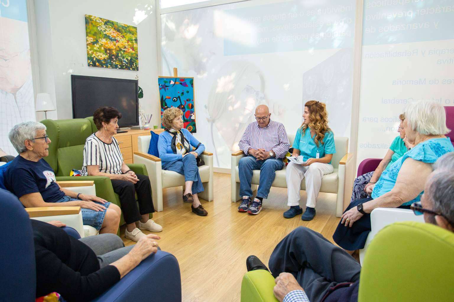 Salus Mayores, los centros de día para mayores que ofrecen atención y rehabilitación