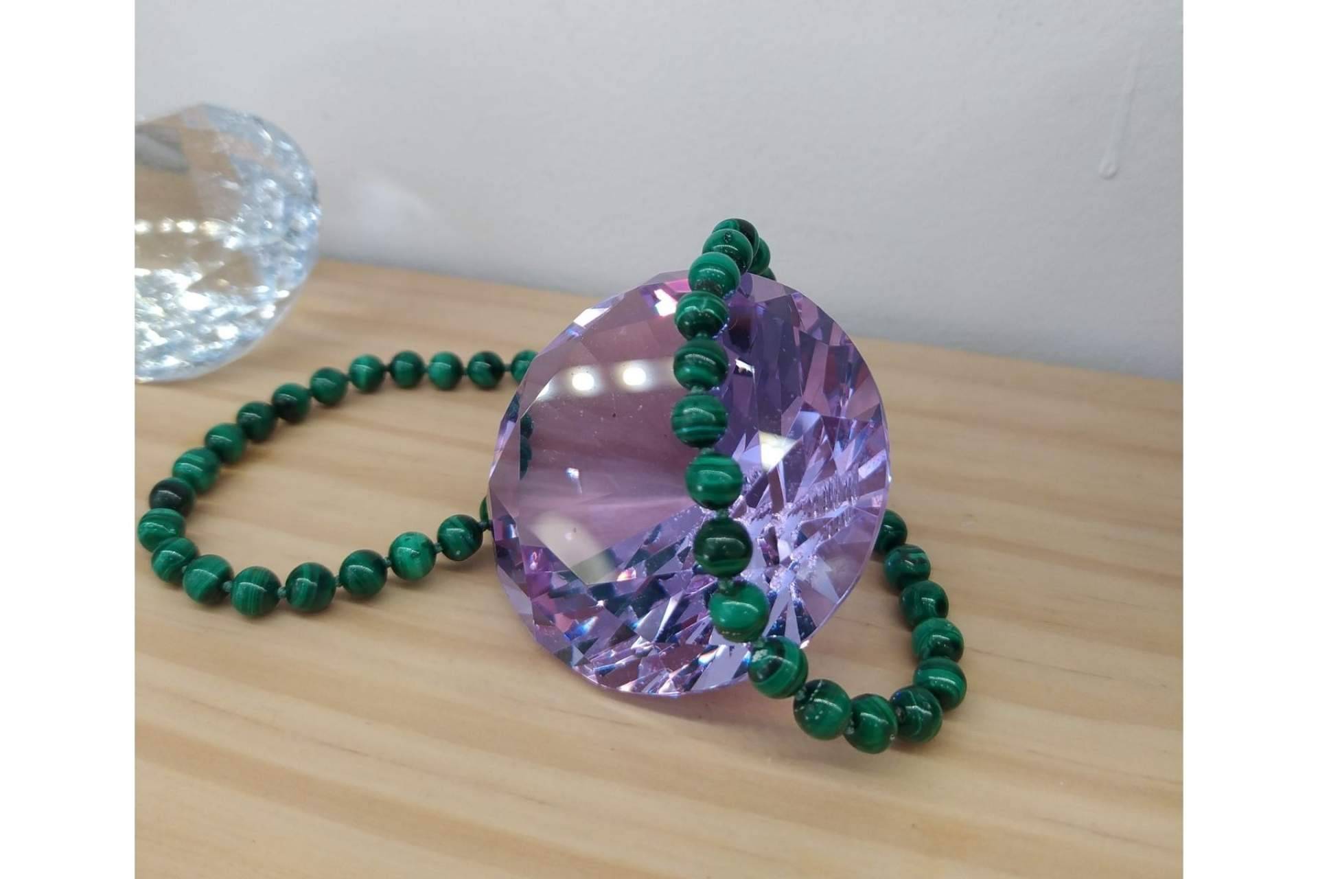 La joyería Dreki ofrece diseños únicos hechos con gemas