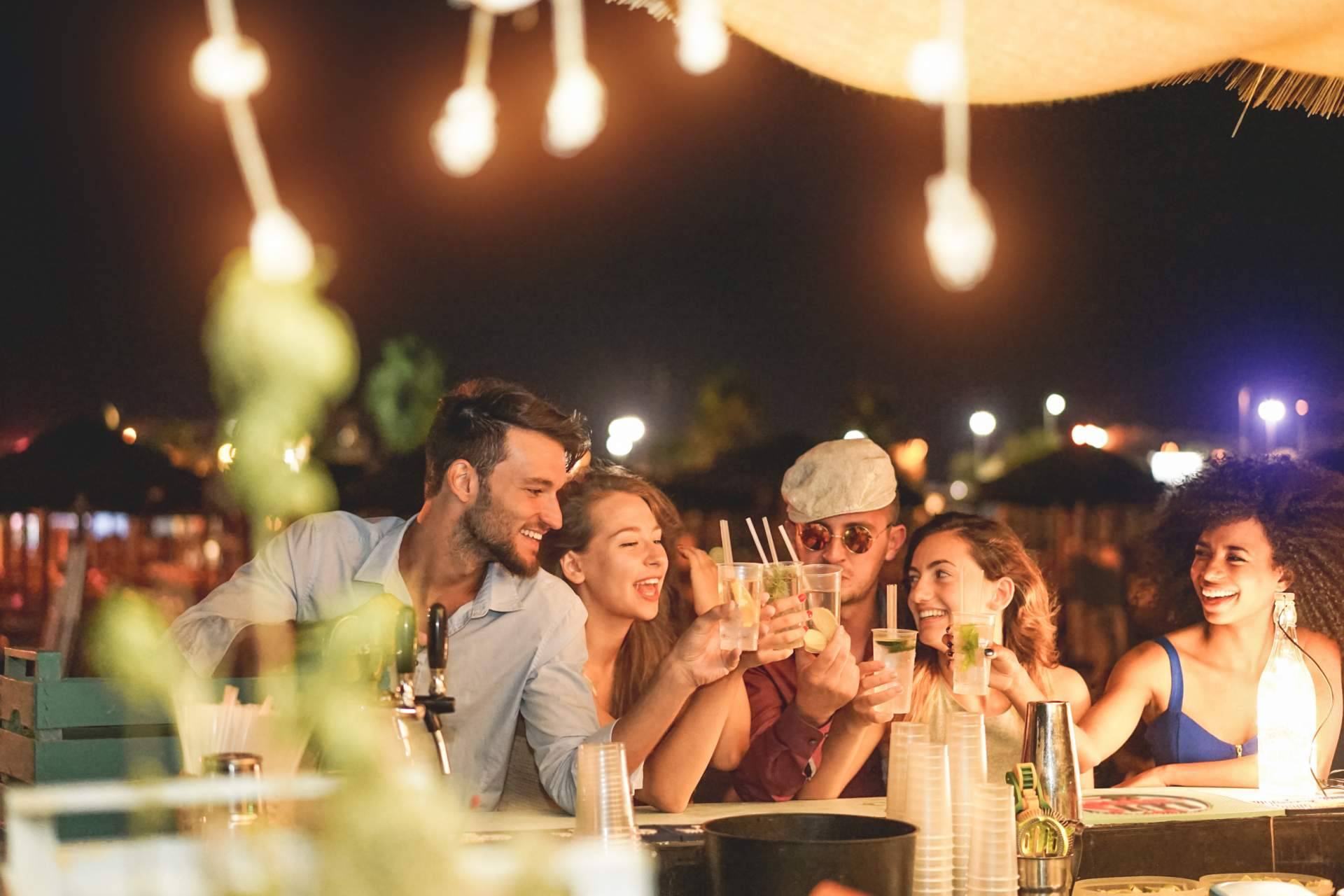 Disfrutar de una despedida de soltero/a con la nueva temática Circus Party