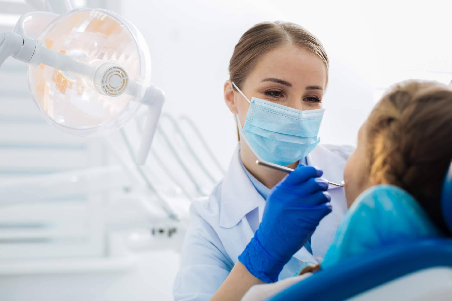 Mantenimiento de instrumentos dentales con Precisión Médica