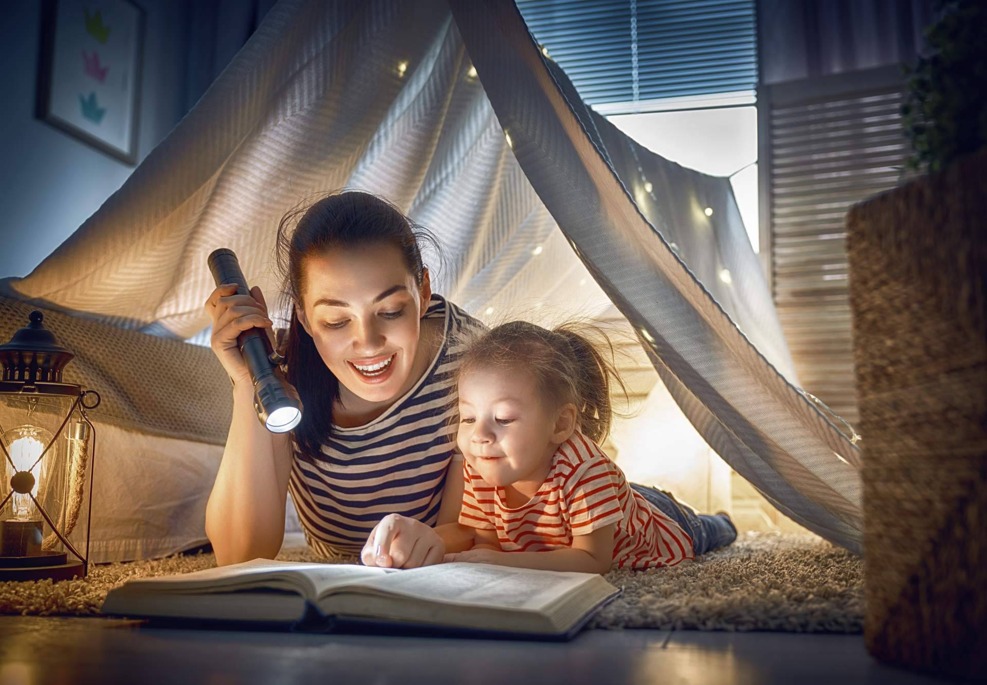 El libro de Efemérides Científicas, un libro educativo ideal para regalar a los más pequeños