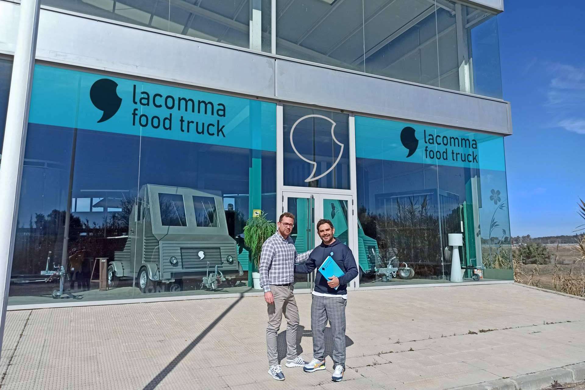 LACOMMA abre un punto de distribución de food trucks en el centro de la península