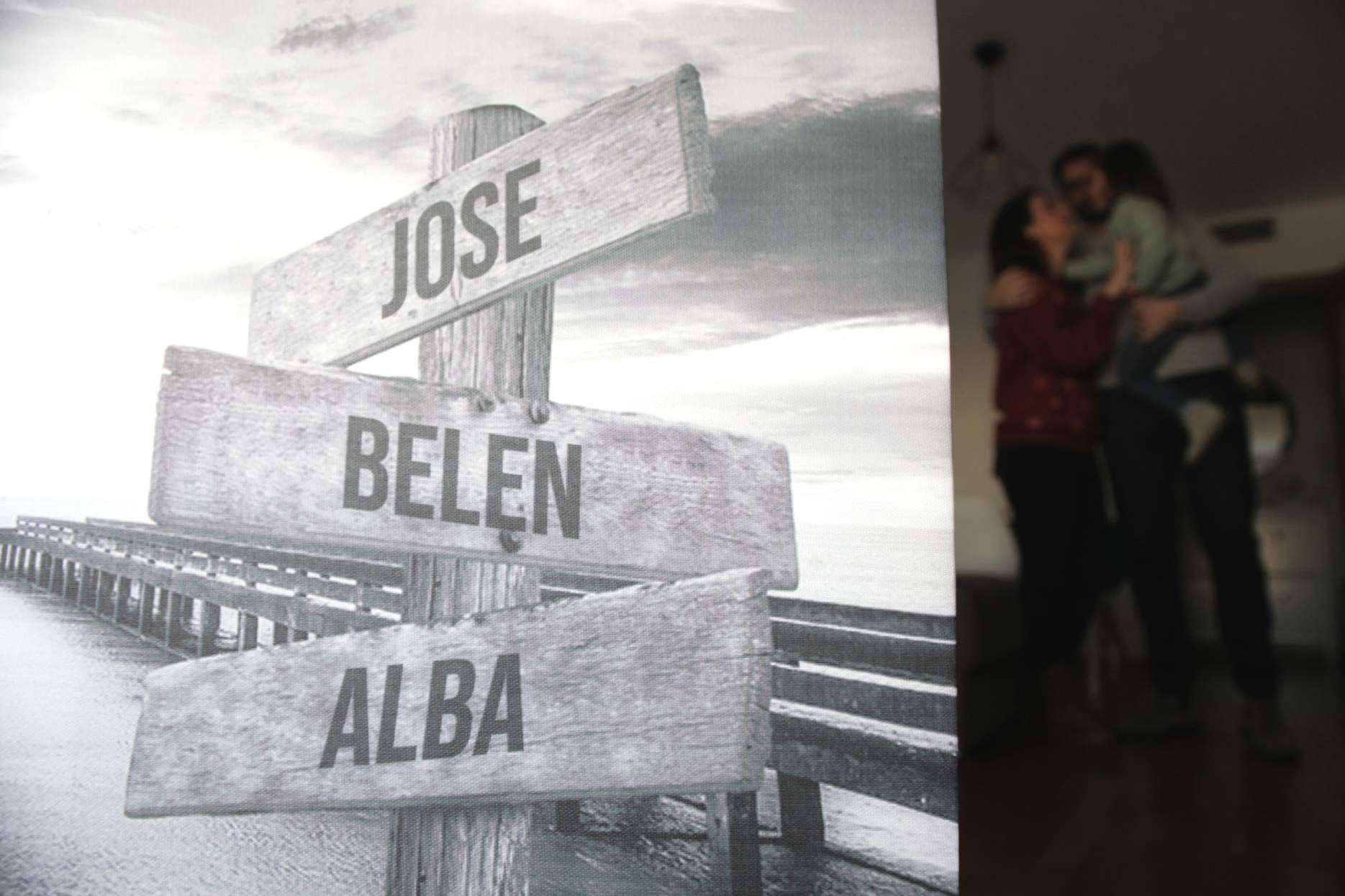 Decorar un hogar con los lienzos personalizados artesanales de VeAlma