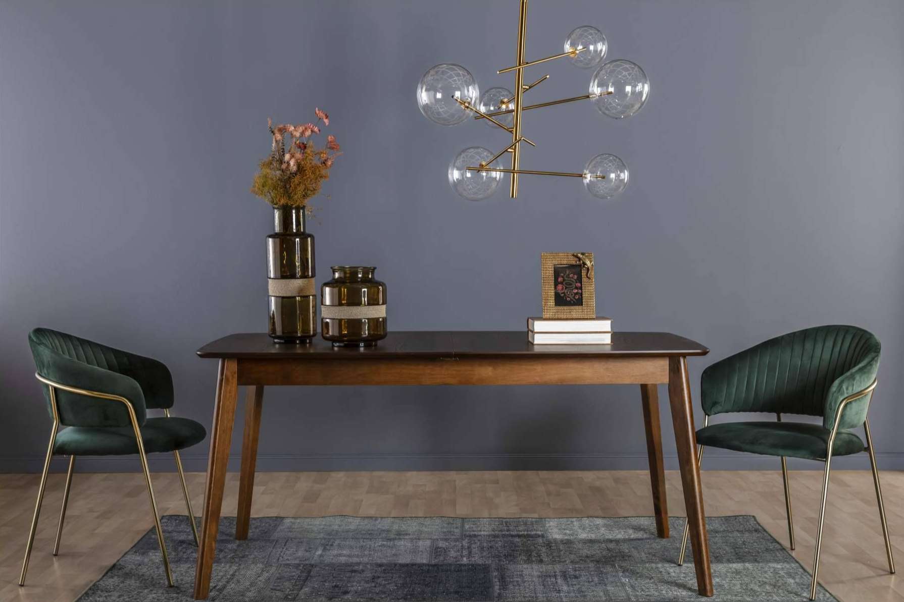 Conseguir una decoración perfecta es posible a través de las mesas de comedor de Camino a Casa