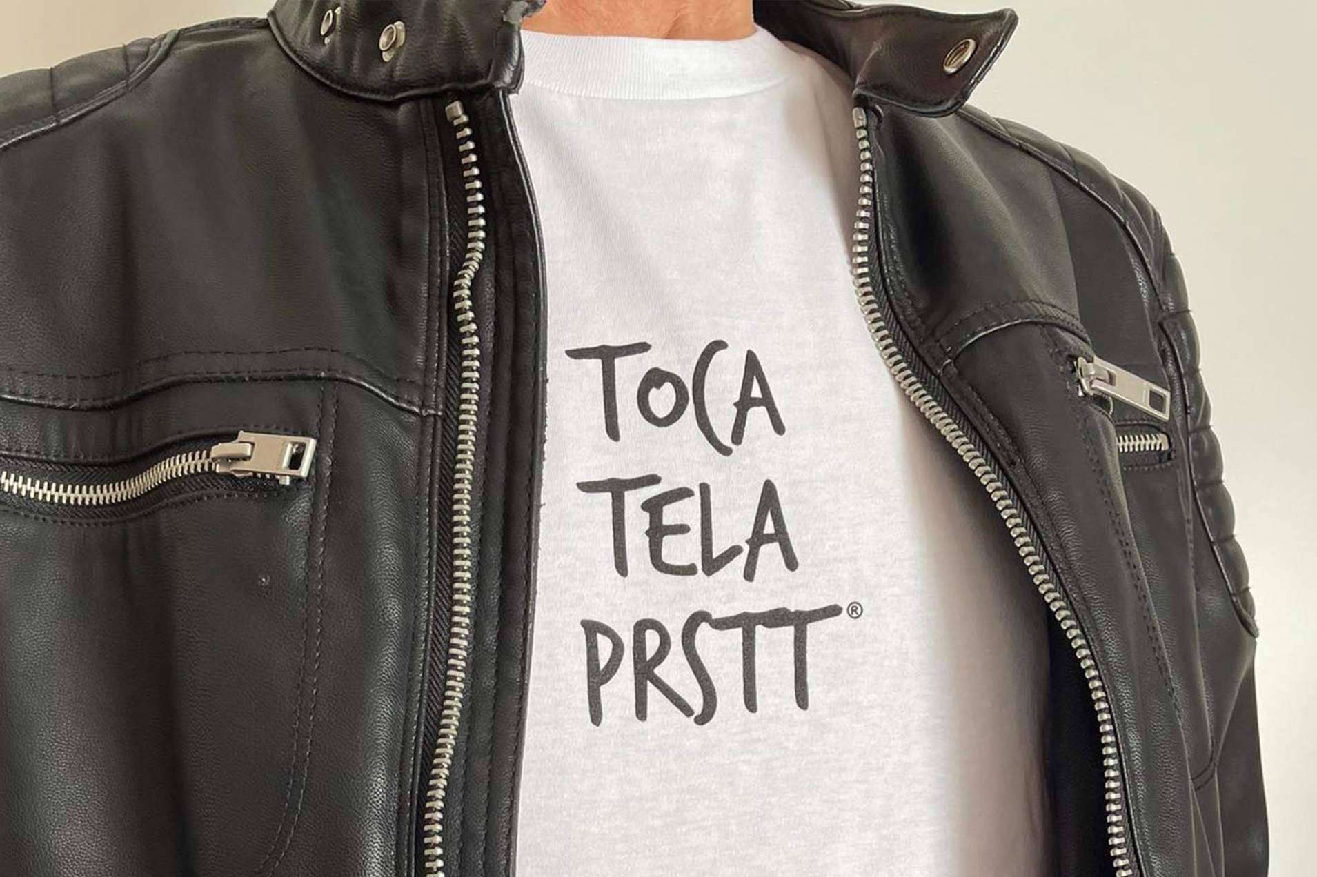 Prstt colabora con la venta de camisetas para recaudar dinero y lucha por dar a conocer el cáncer de próstata