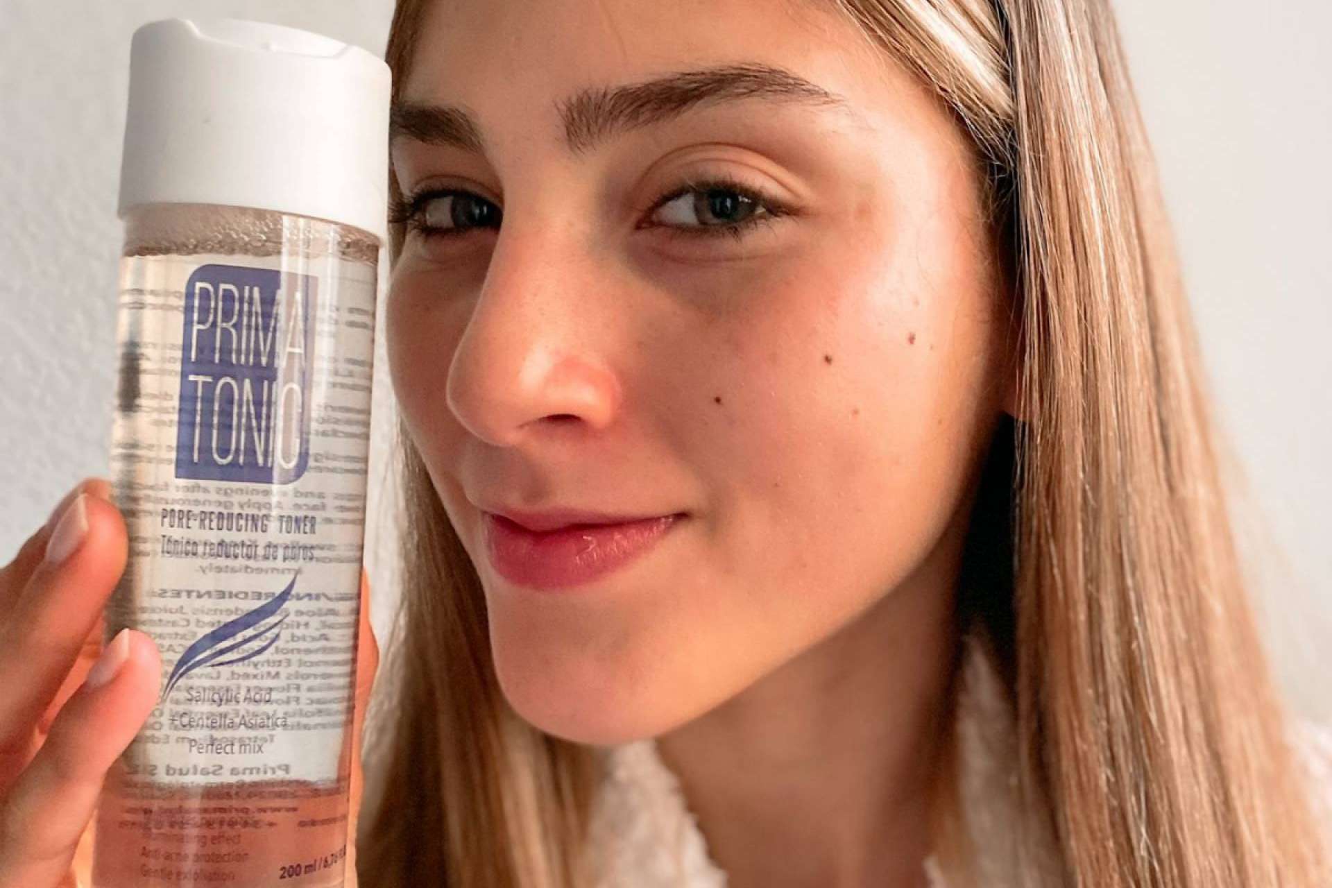 Las ventajas del tónico facial reductor de poros de PrimaSalud que permite eliminar las células muertas
