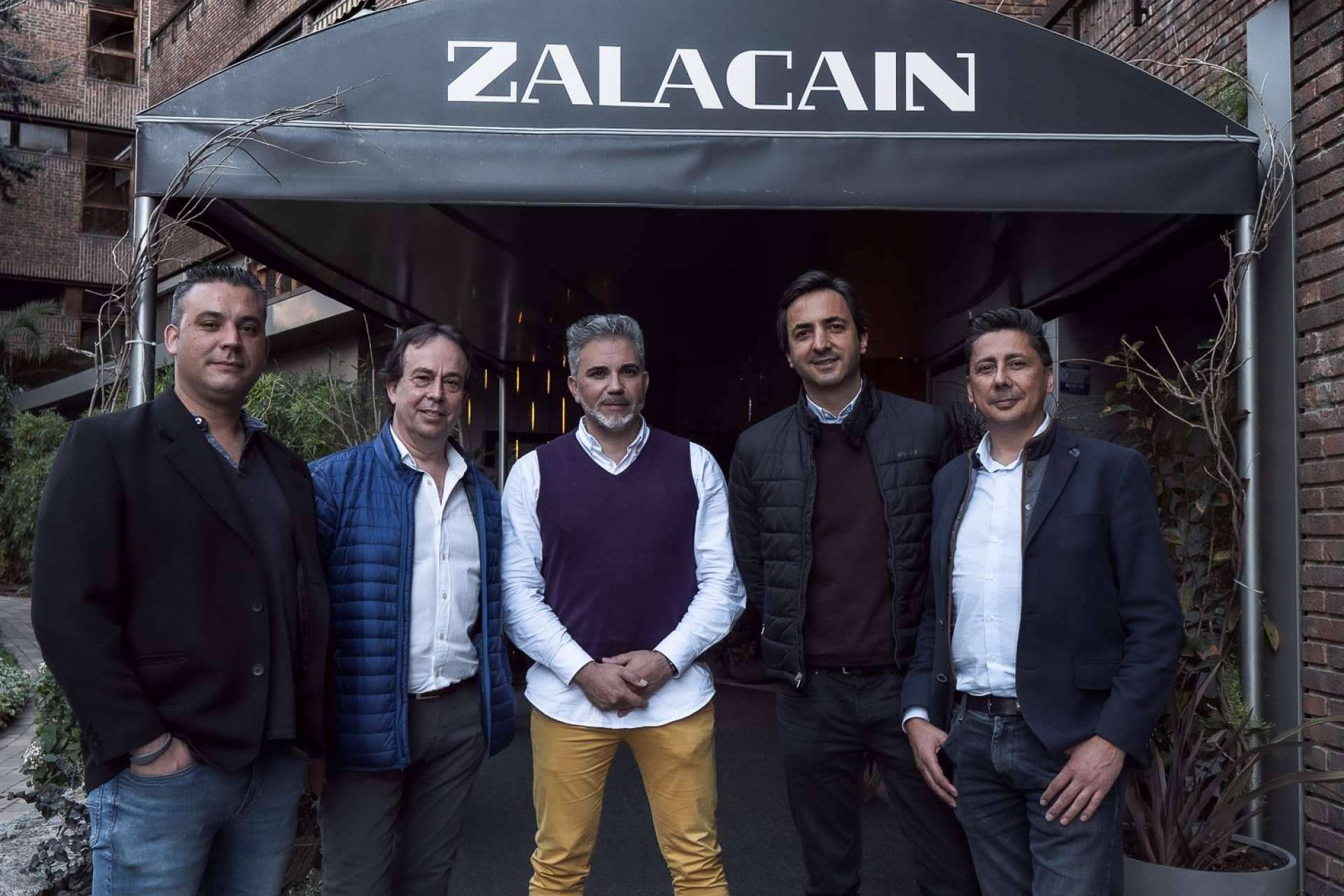 Kachopo King se alía con Gambrinus para la comercialización de sus productos