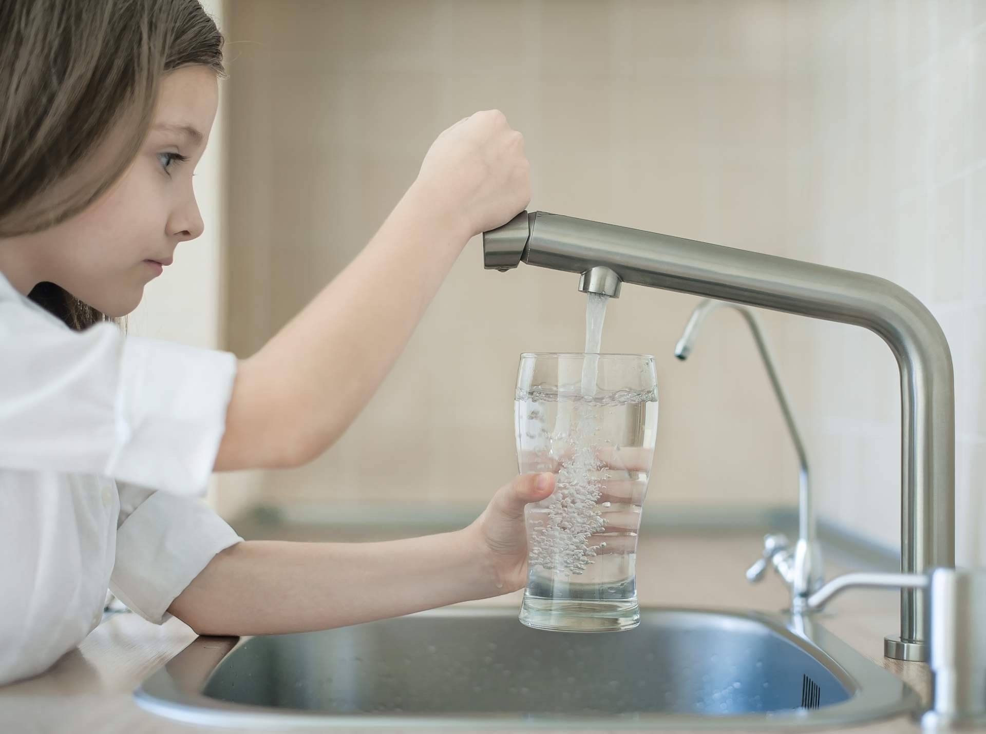 La posibilidad de beber agua del grifo de calidad y sin generar residuo plástico llega de la mano de Atrium Salud