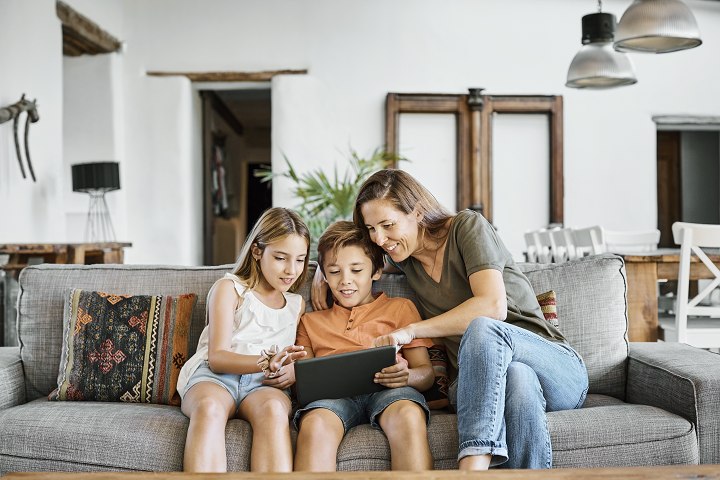 Sharenting o el peligro de exponer la imagen de los hijos en Internet