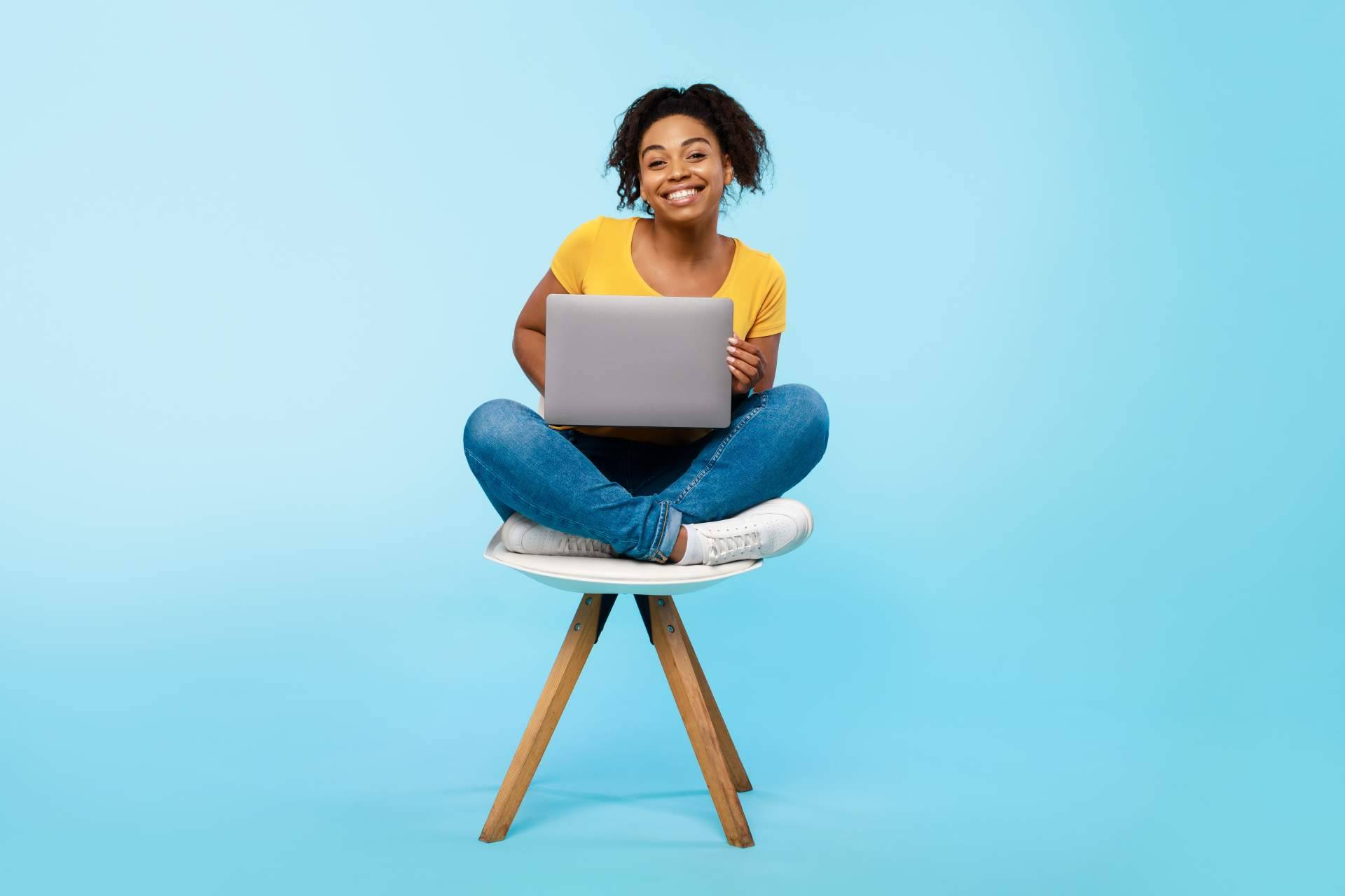 ¿Cómo realizar un TFG Psicología y TFM Psicología?, por la academia especializada en la tutorización de trabajos Ayuda Universitaria