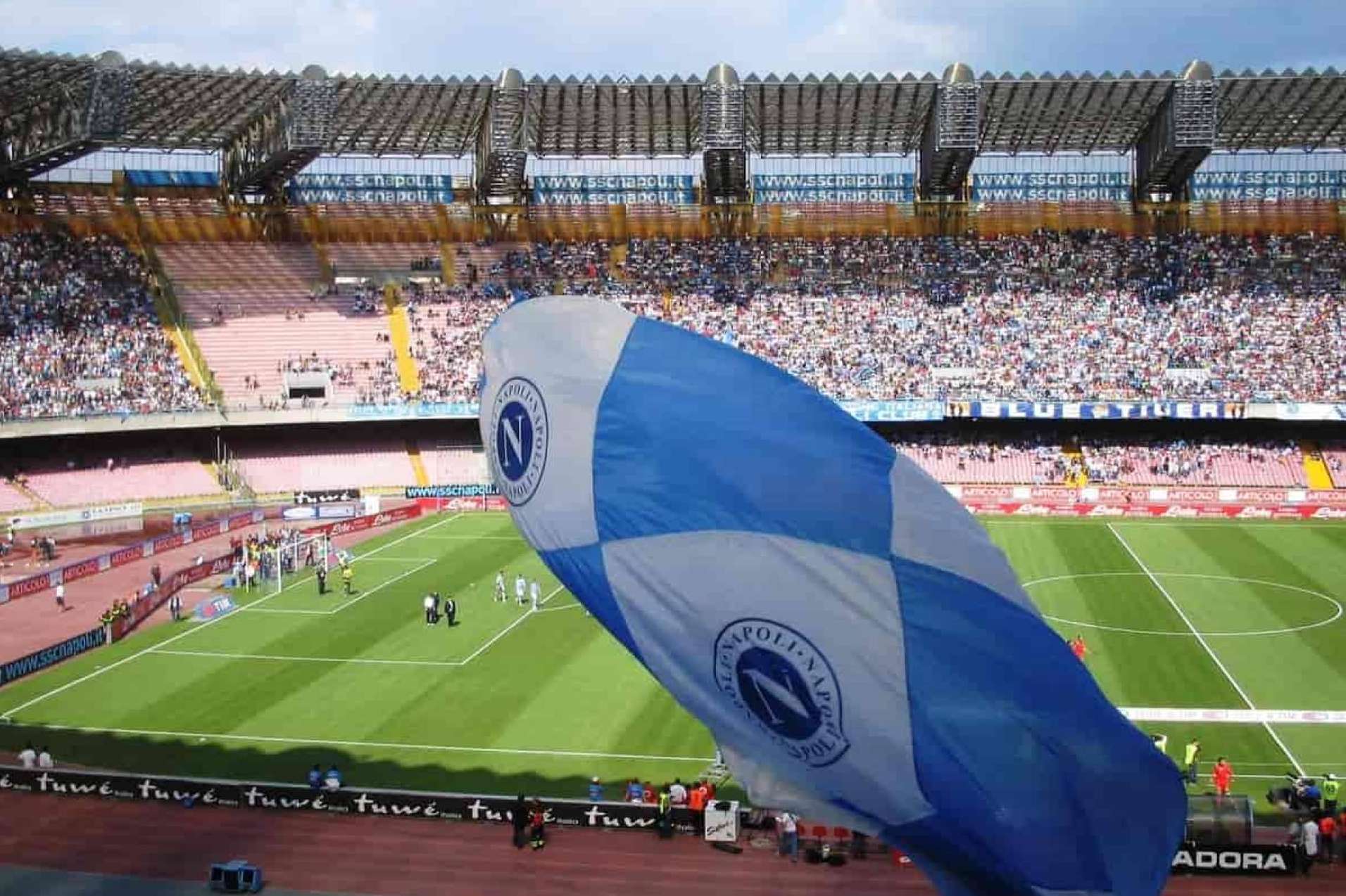 Disfrutar de una de las mejores ligas del planeta se podrá conseguir a través de la compra de entradas Napoli en Football Host