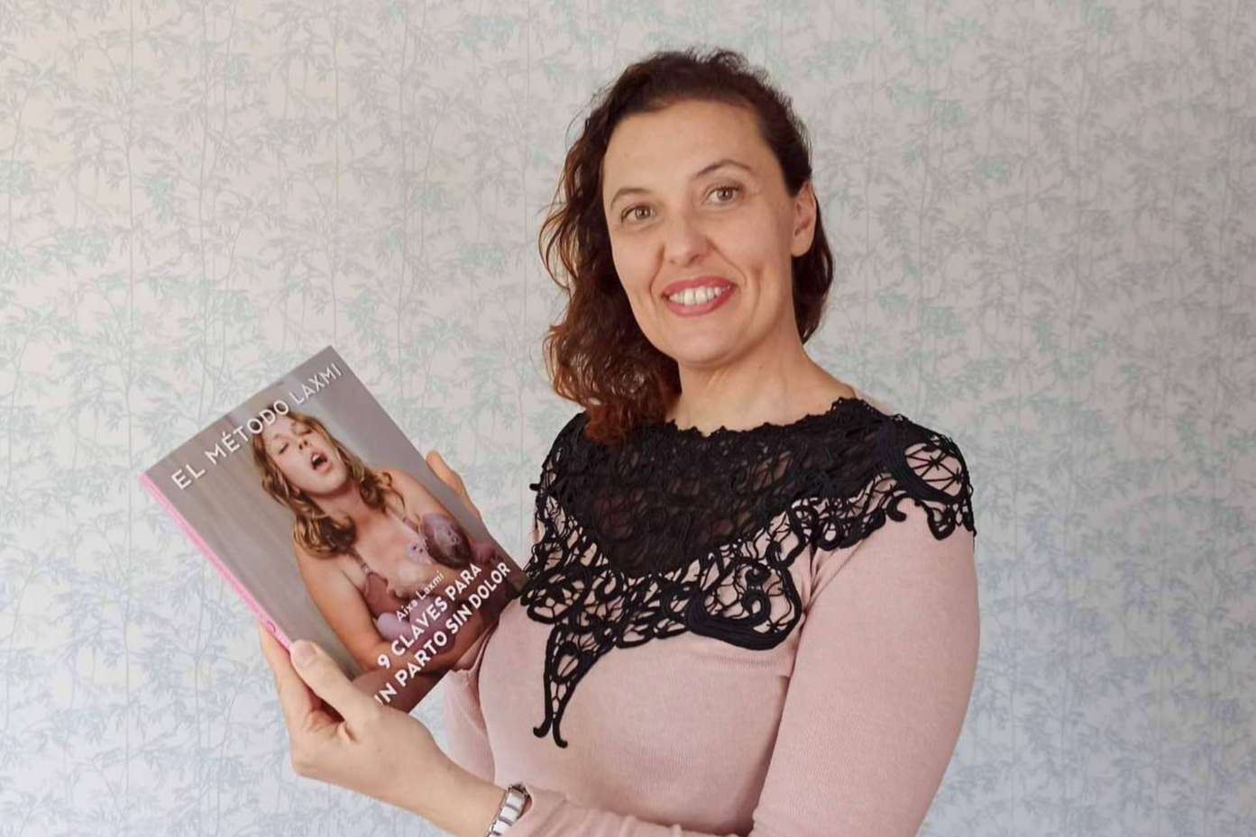 Sale a la venta el libro '9 Claves para un Parto sin Dolor, el Método Laxmi'