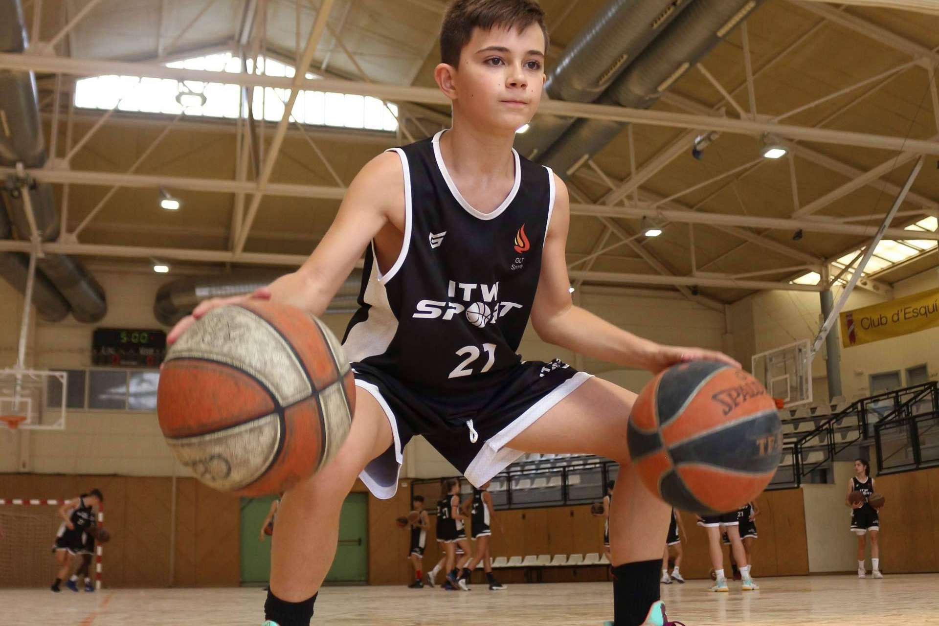 Cómo mejorar la técnica en un centro de tecnificación de baloncesto como ITW Sport