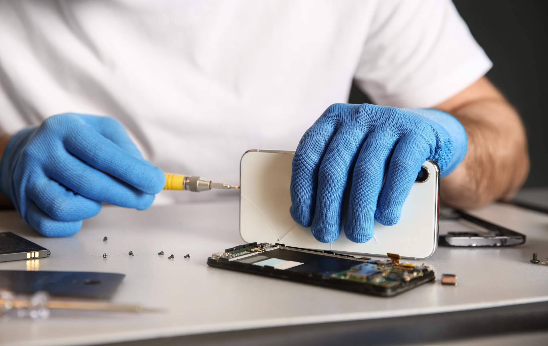 Reparar Ordenadores es un laboratorio de electrónica capaz de solucionar cualquier daño