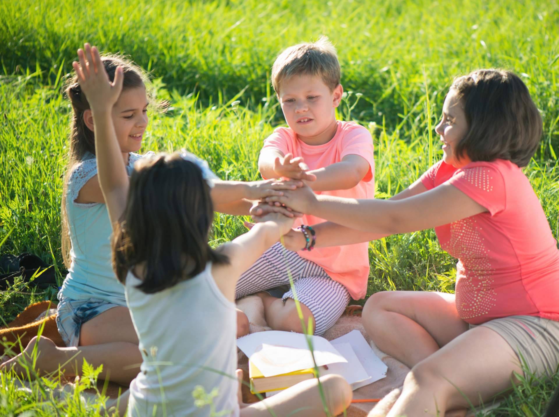 La importancia del juego en el desarrollo infantil, con los campamentos multiaventura de Aventurarte