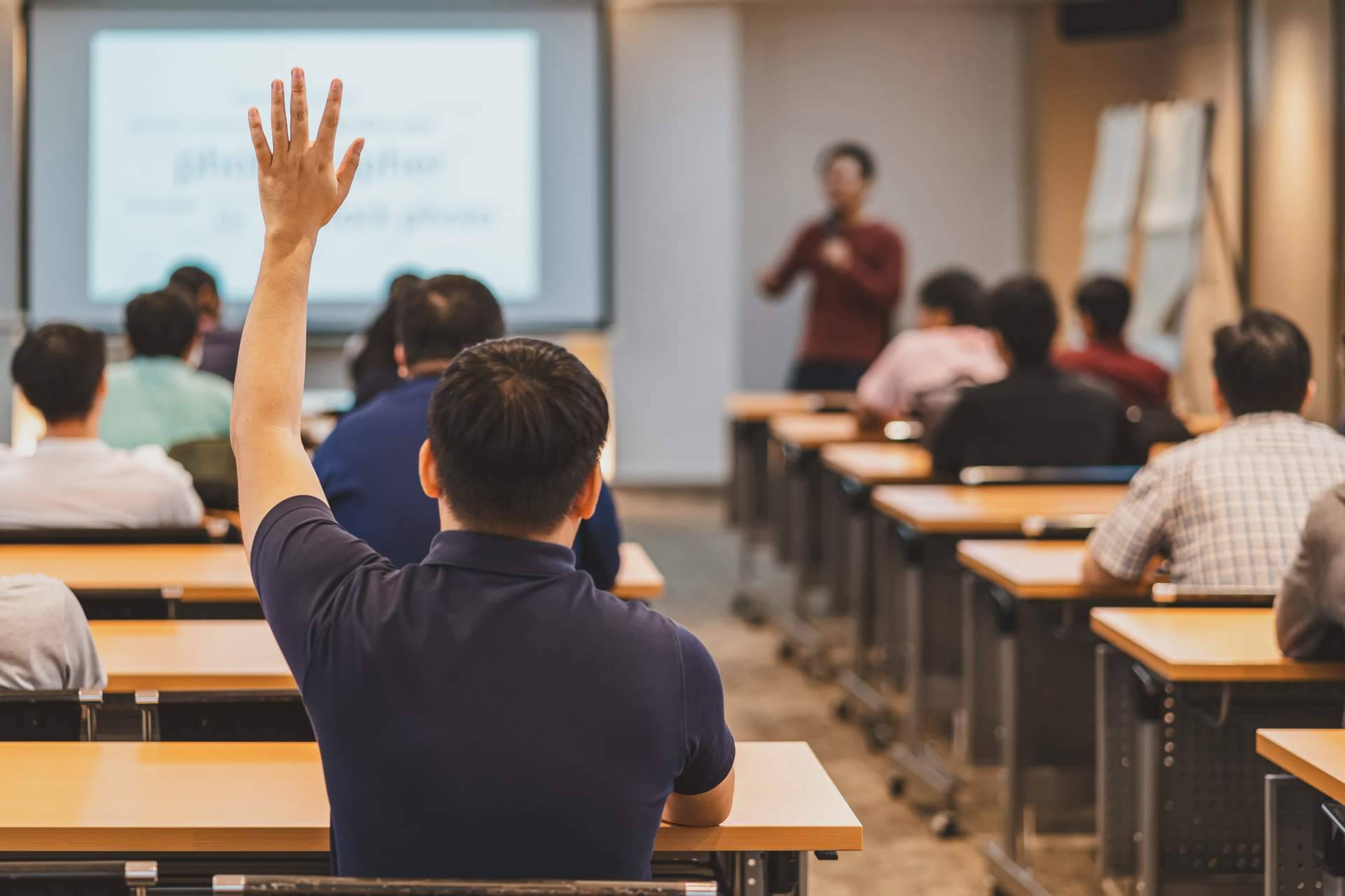 Previsiones del mercado laboral en 2030, ofertas de empleo para los titulados en ciclos formativos, por Escuela Pàlcam