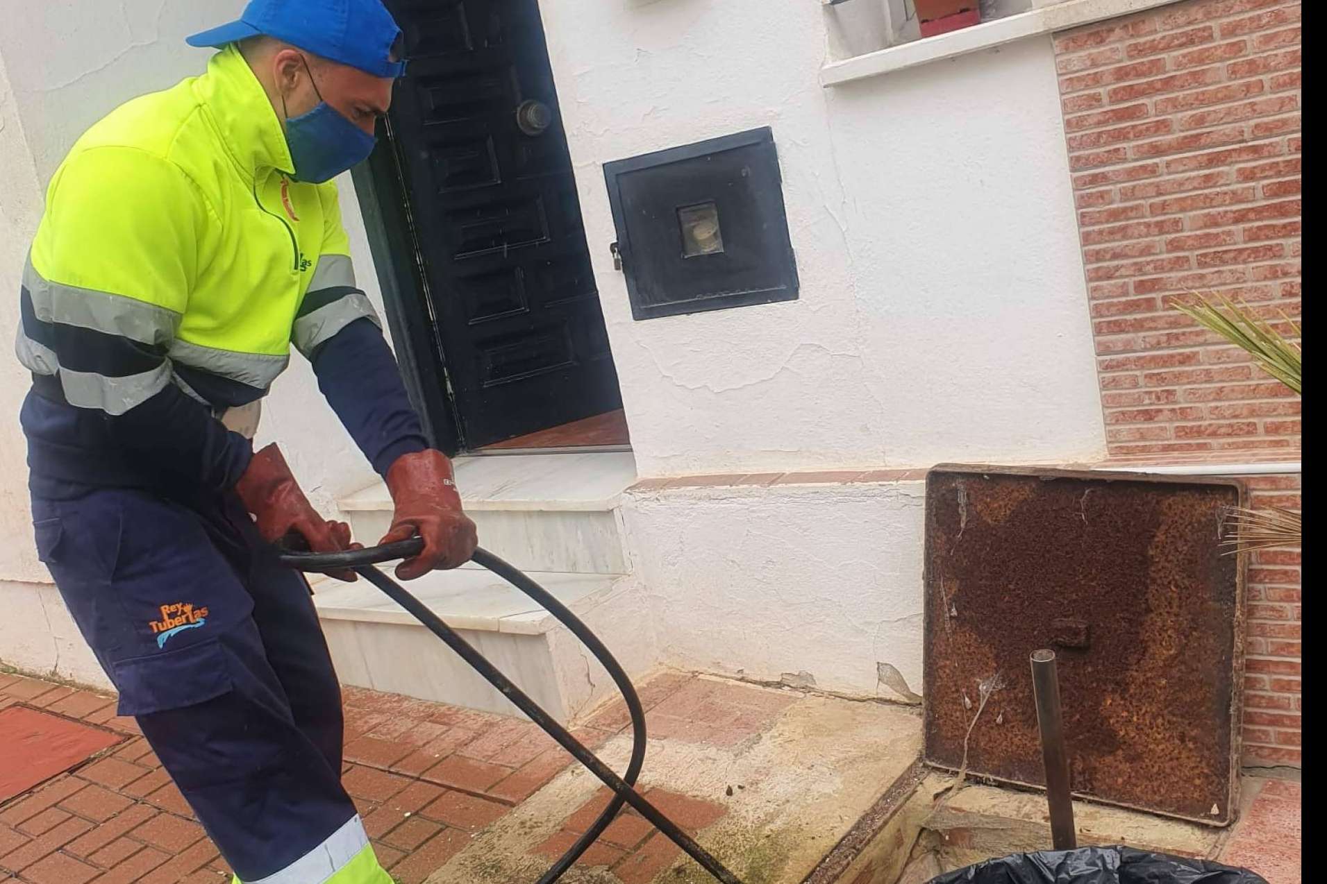 Rey Tuberías y su servicio de desatoro y limpieza de saneamiento de tuberías