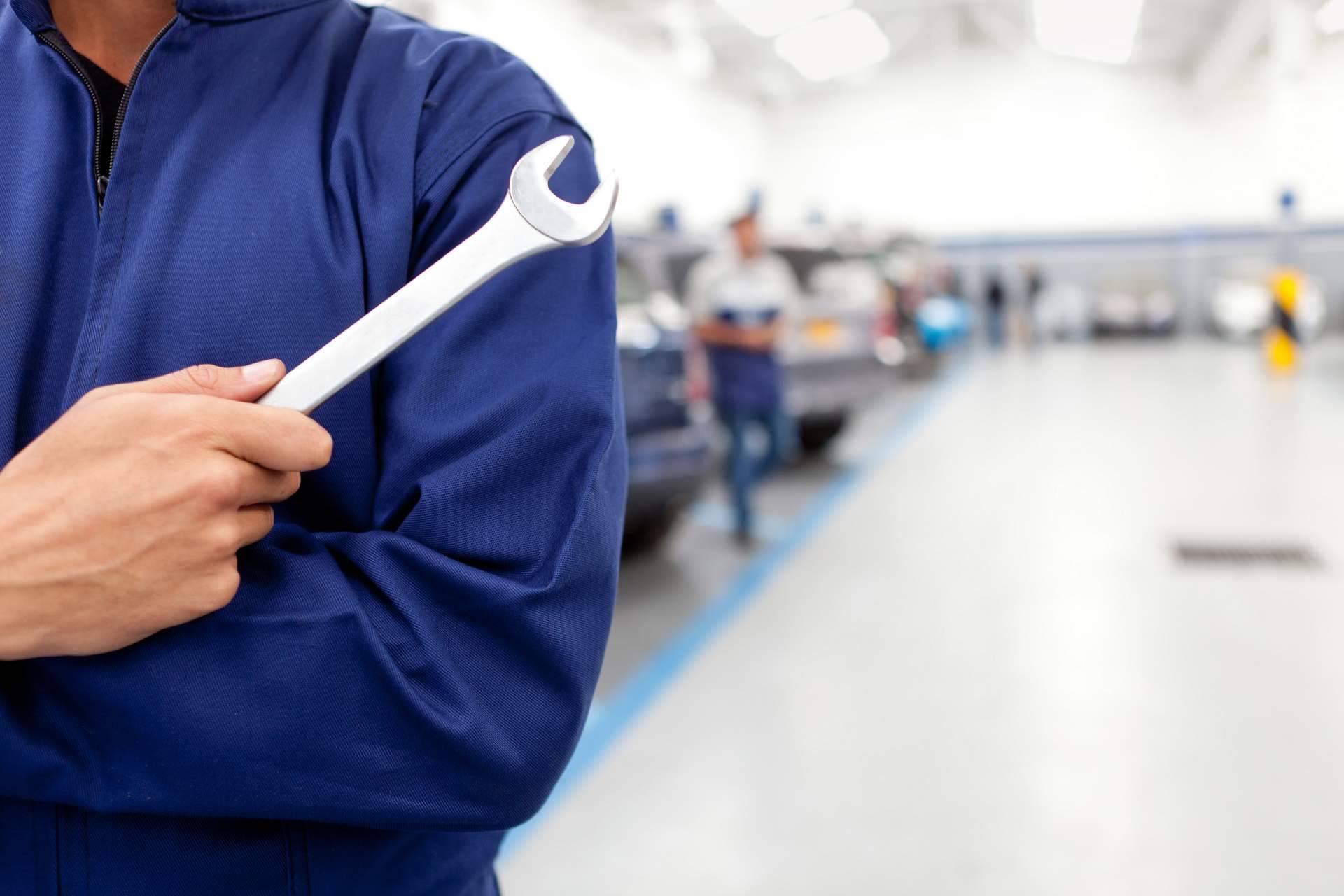 ¿Por qué es importante el mantenimiento y las revisiones en el coche antes de las vacaciones de verano?, por SF Motor