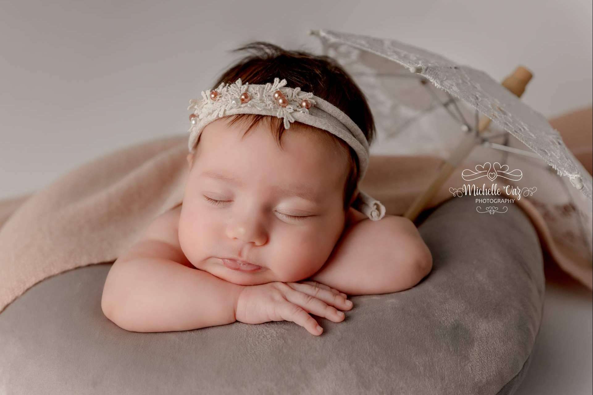 Fotografía newborn en el estudio de Michelle Vaz en Madrid