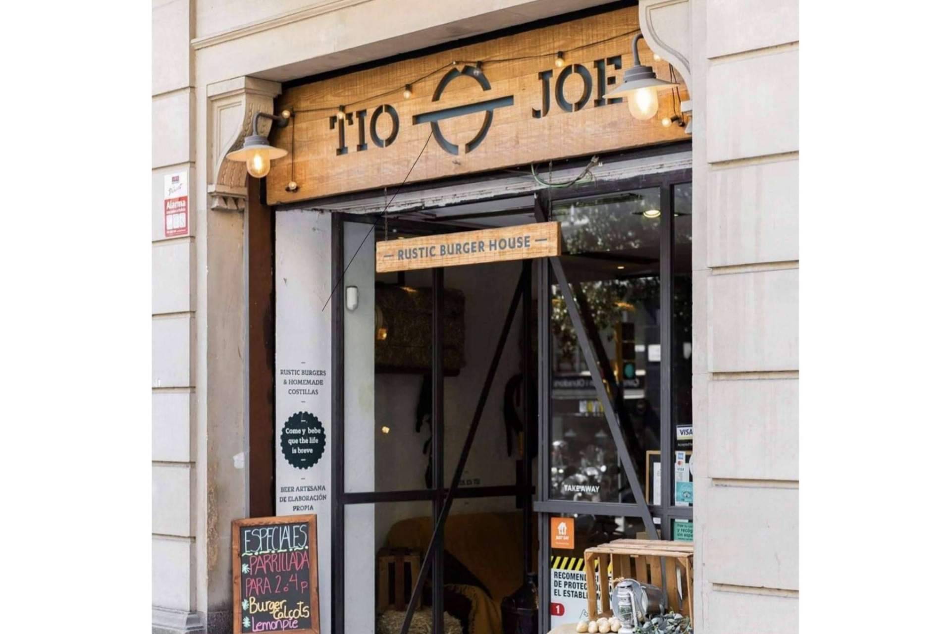 El restaurante con música en vivo en Barcelona Tío Joe atrae a los barceloneses por sus platos y agradable ambiente
