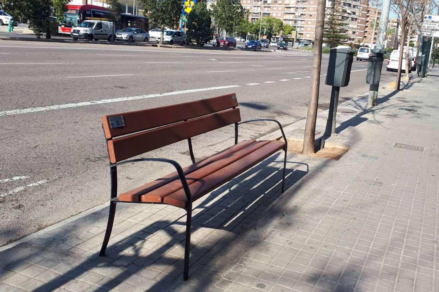 Para el uso urbano, la empresa Abadecom ofrece bancos de plástico reciclado