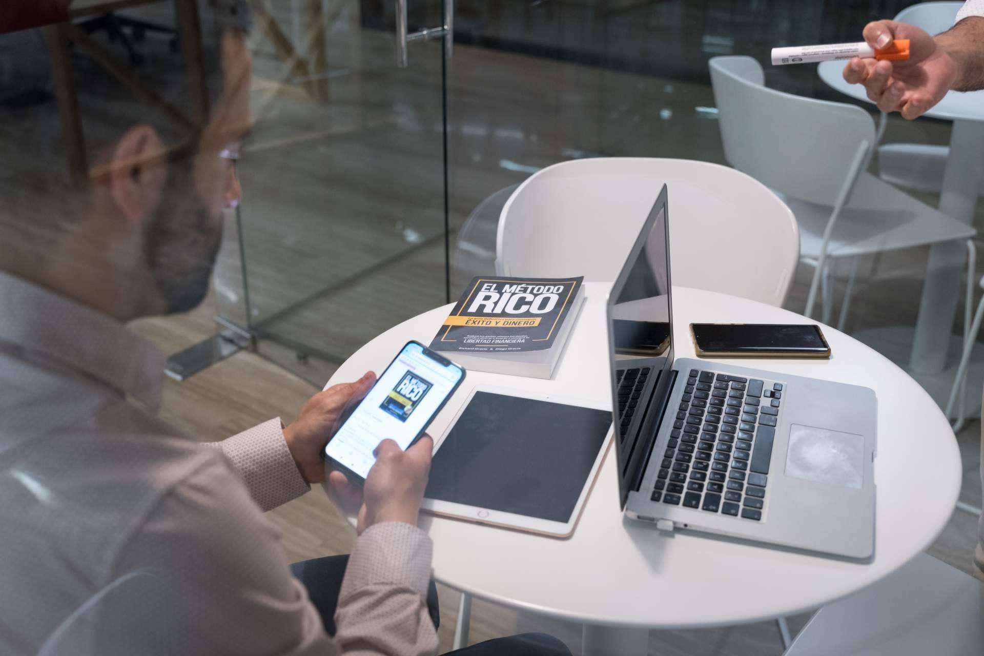 Aprender a gestionar las finanzas personales con el curso online de El Método RICO
