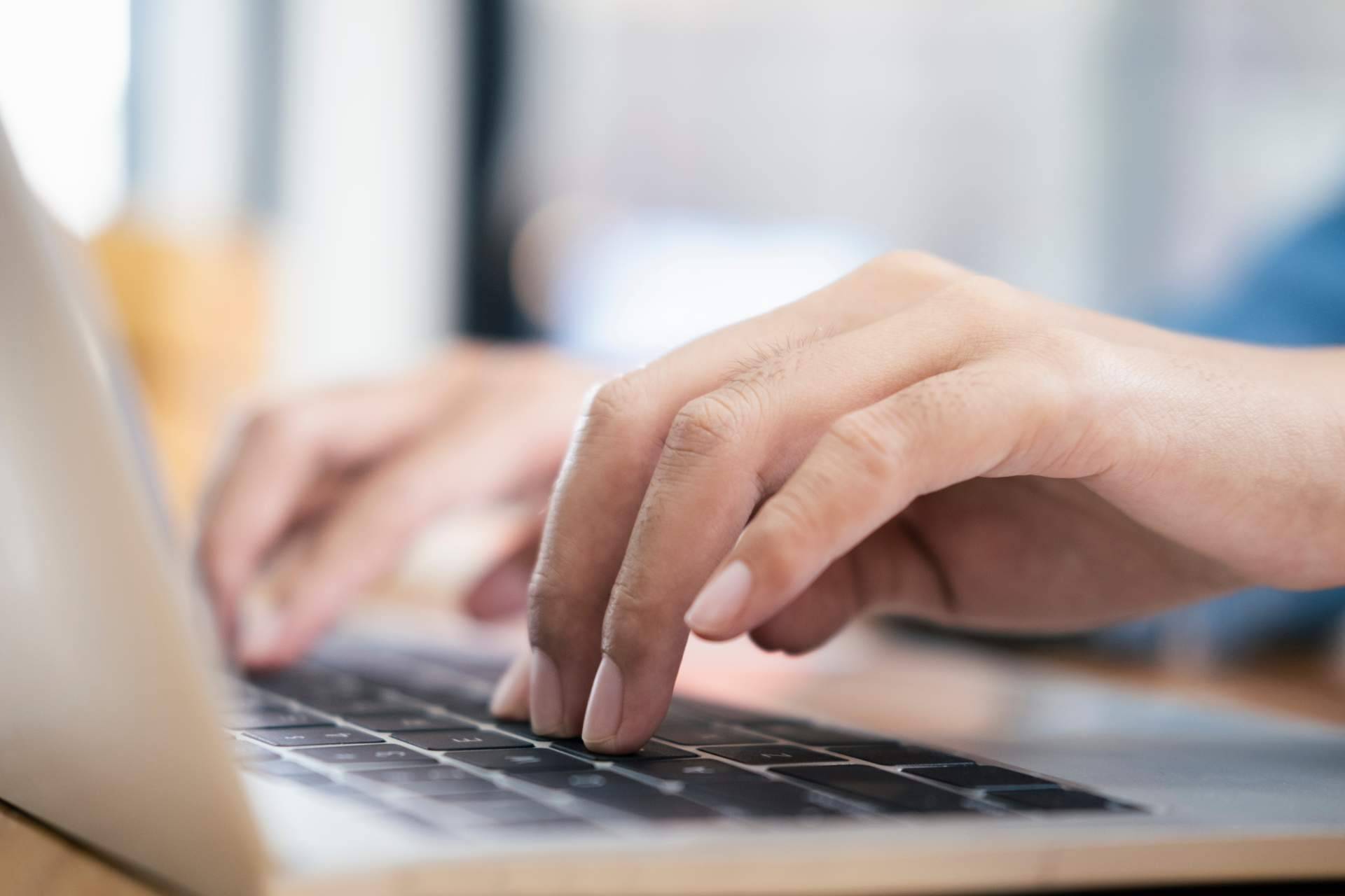 La escuela de negocios IOE Business School ofrece un Máster en Seguridad Informática para Empresas