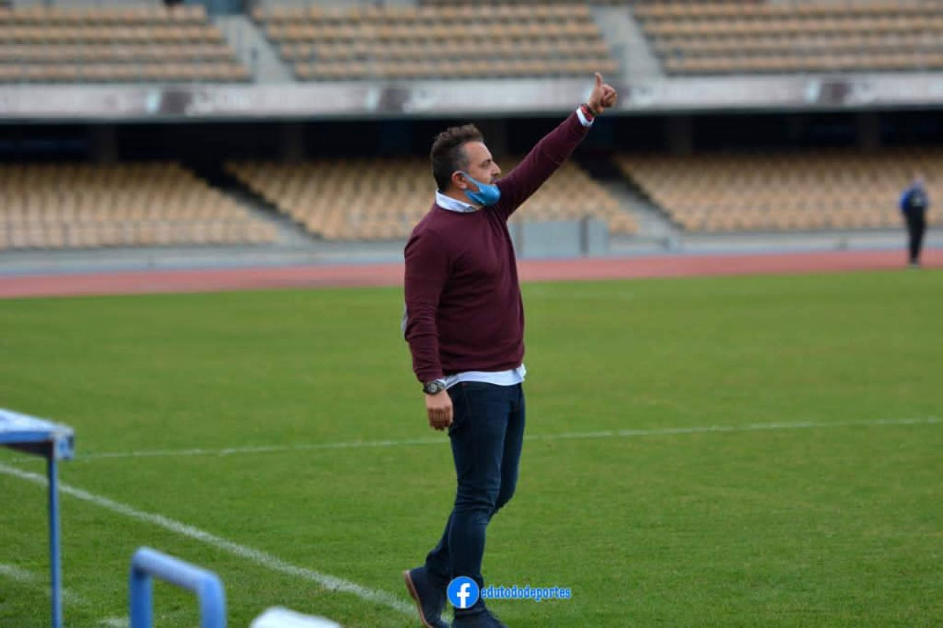 La trayectoria y el futuro del entrenador de fútbol profesional UEFA Pro, Joaquín Poveda
