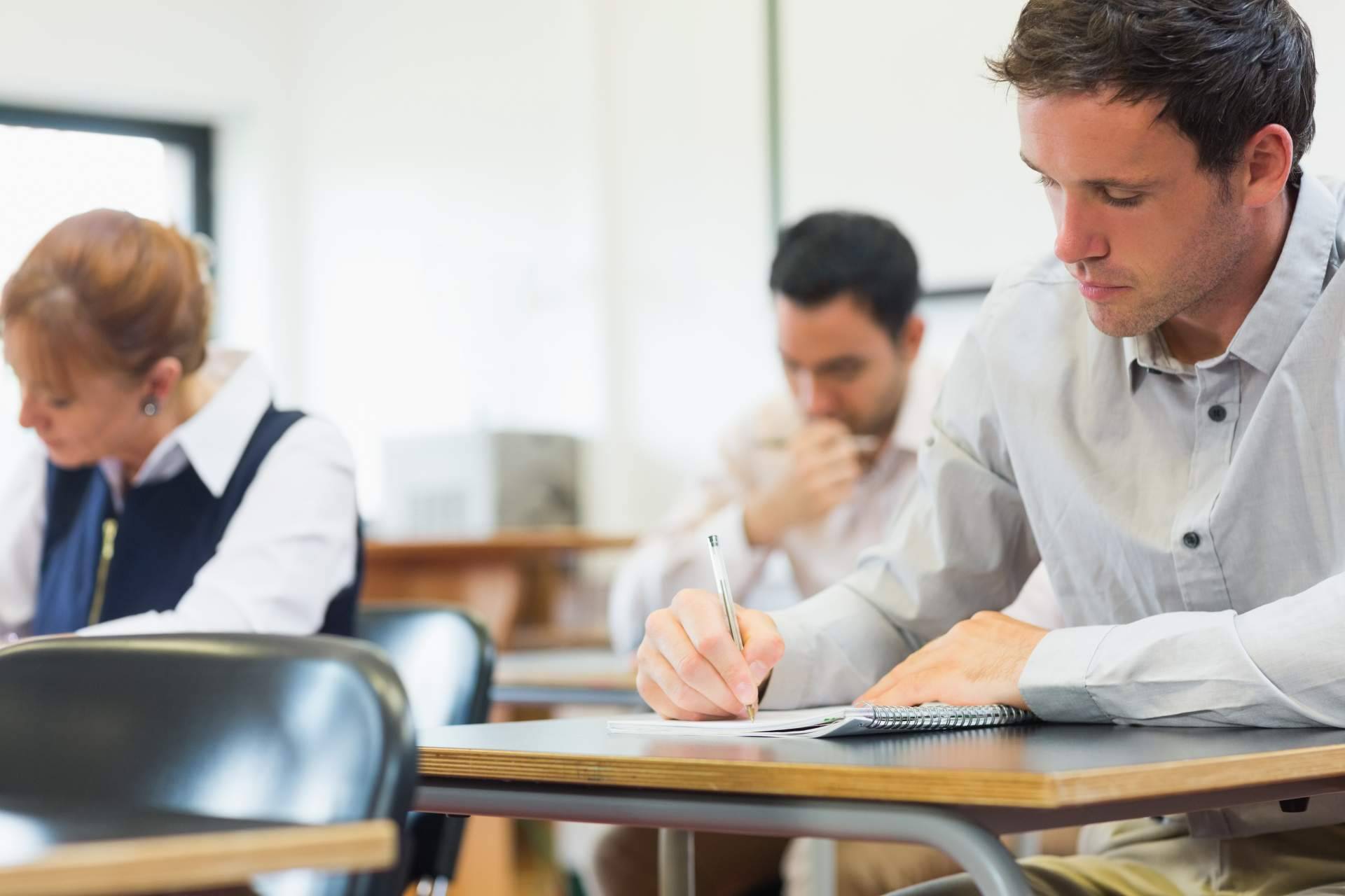 Los cursos flash que permiten convertirse en técnico o agente de Hacienda
