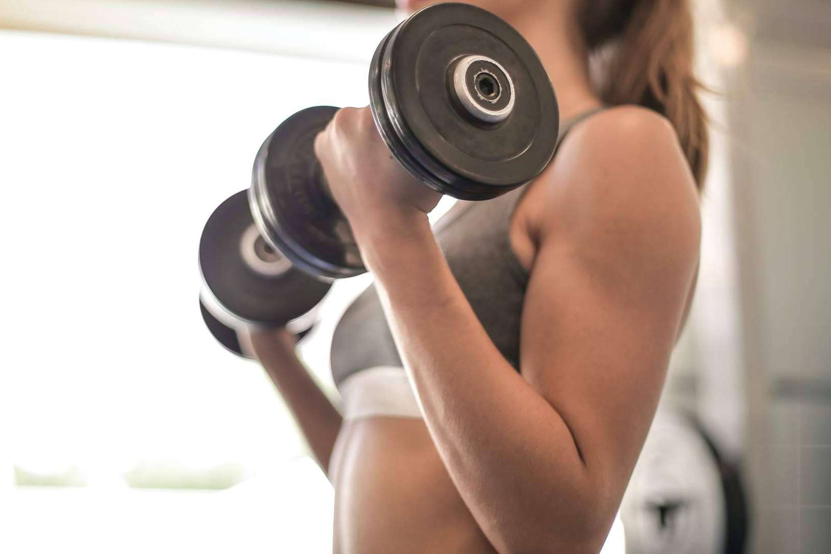 PmTeamWomanFit ayuda a aumentar la masa muscular para aumentar el gasto calórico