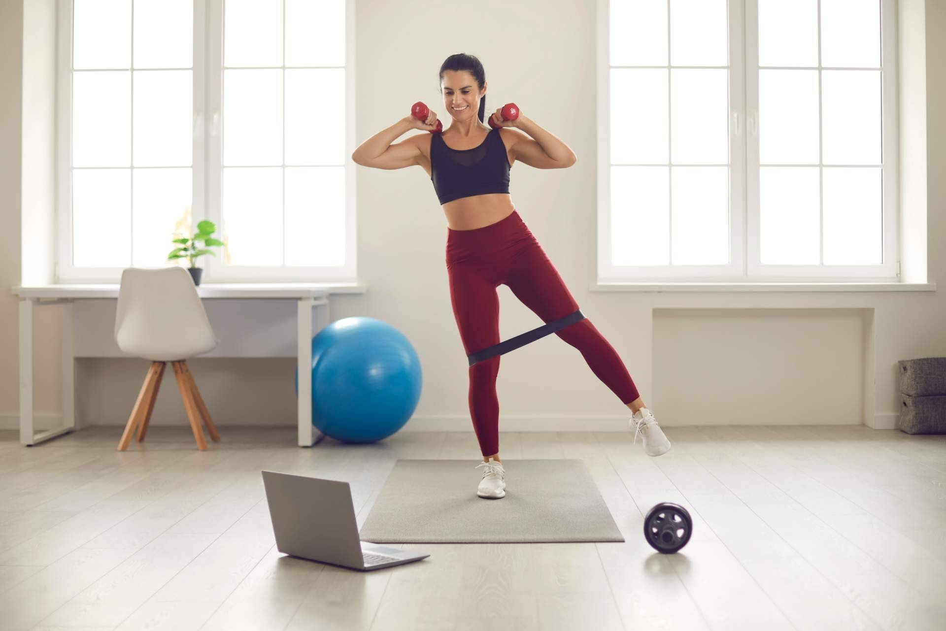 Muévete Conmigo ofrece entrenar online con el programa salud enfocado a personas de 35 a 55 años