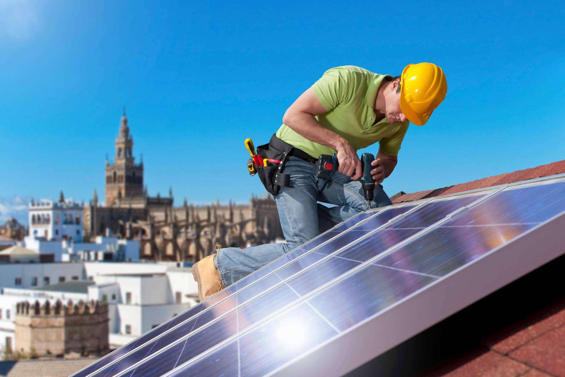 El verano es el mejor momento para instalar placas solares, por Soof
