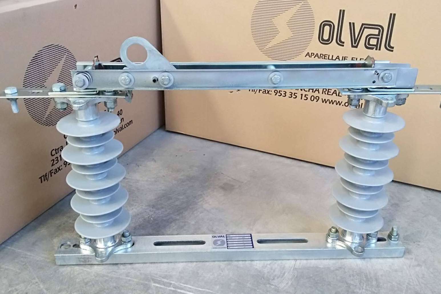 Olmo y Valero S.L material eléctrico media y alta tensión busca comprador por motivos de jubilación de sus socios