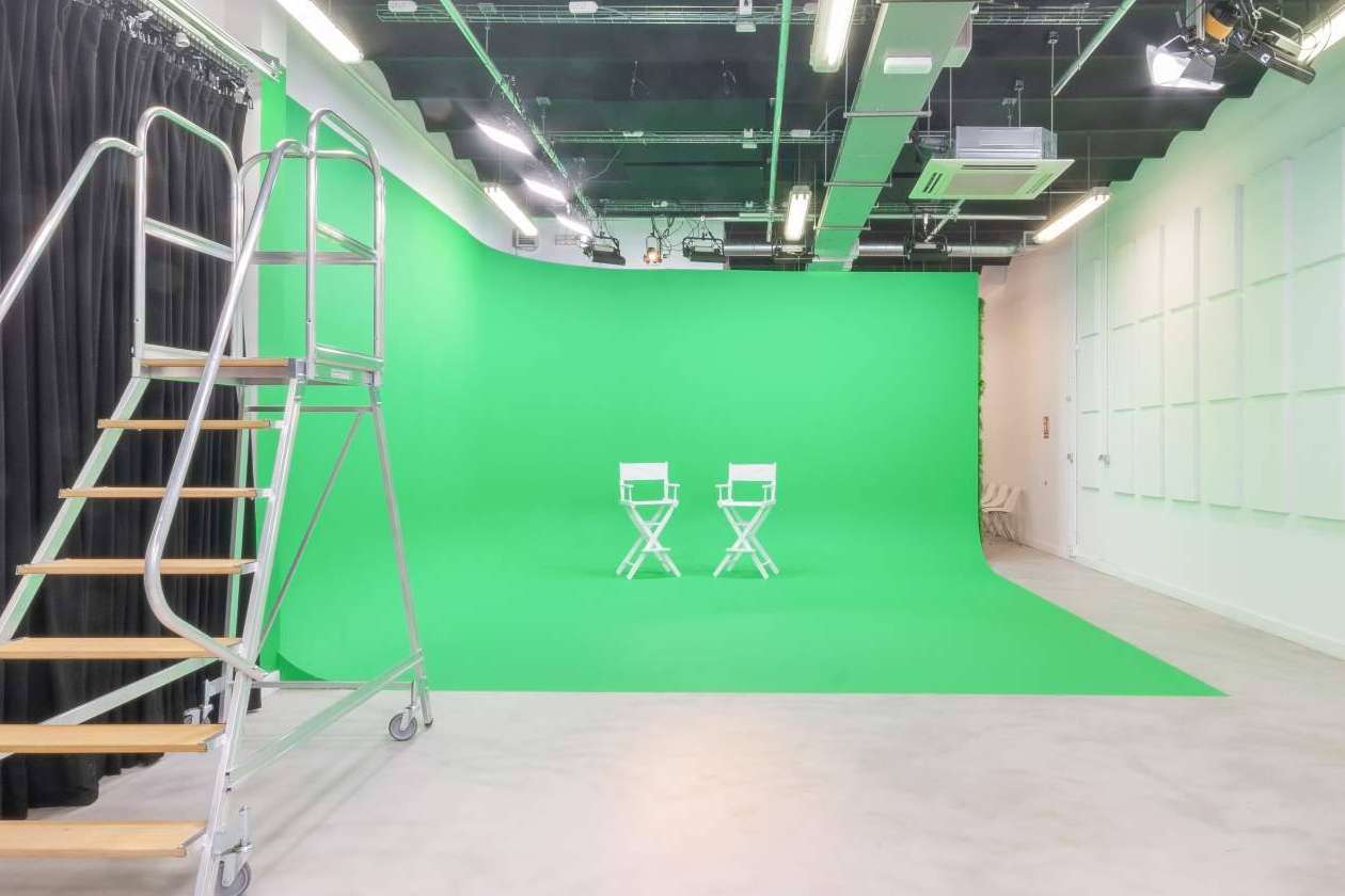 Instalaciones y estudios corporativos in-house con AVisual SHOP