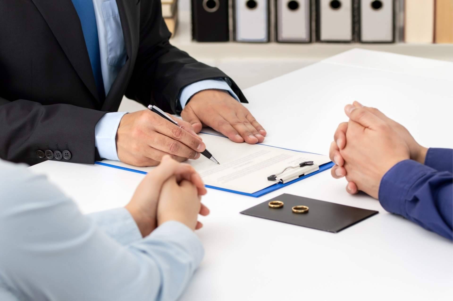 Divorcioscatalunya.com enumera las ventajas del divorcio notarial