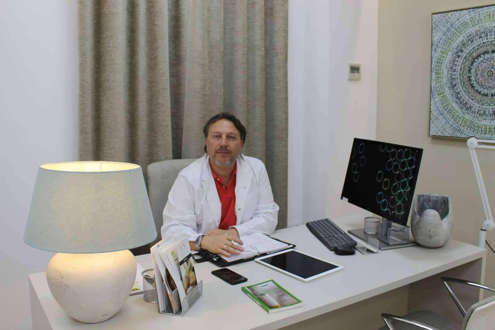El programa para no fumar de Jesús Díaz Sánchez-Aranzueque funciona, según los testimonios de pacientes
