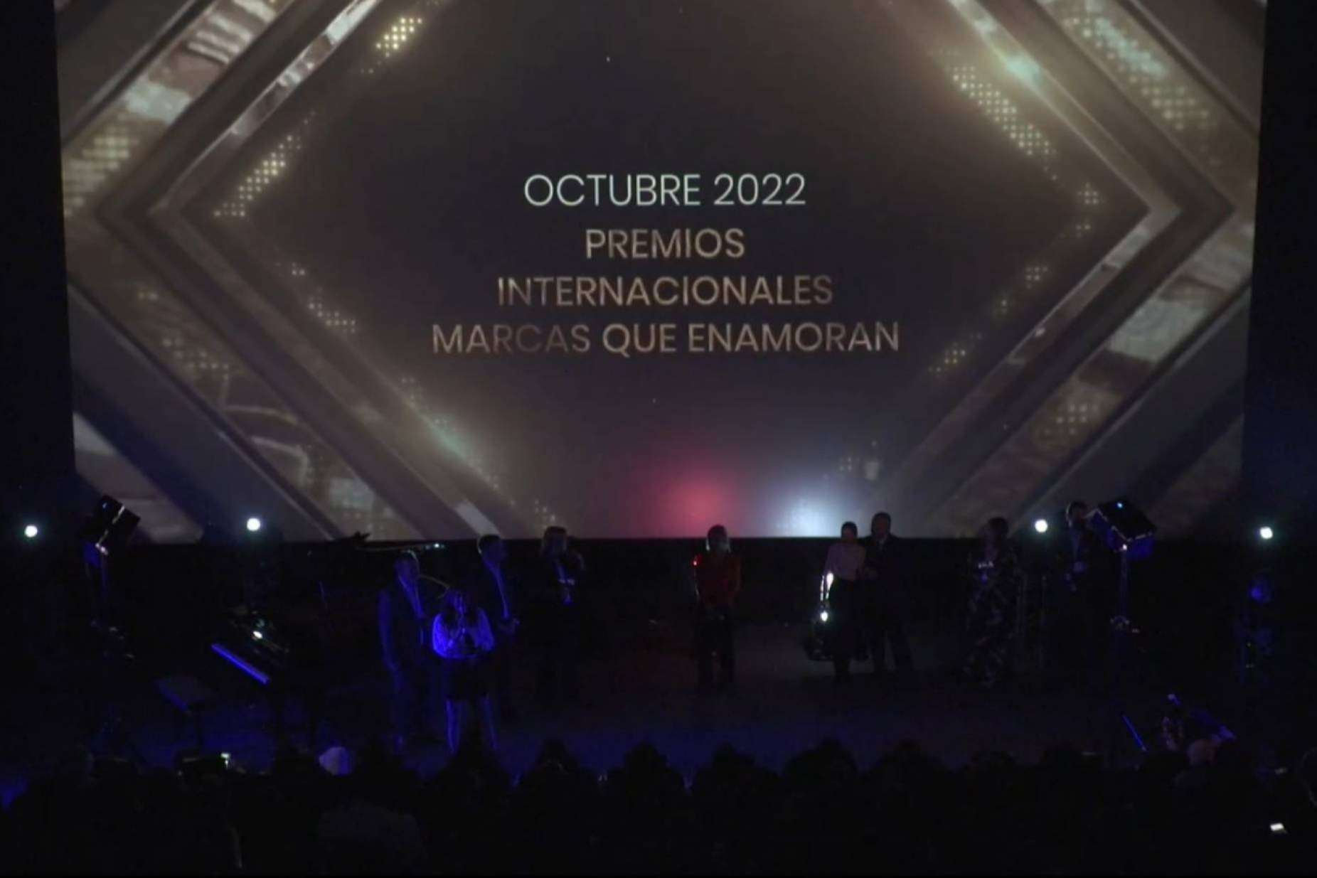 11 referentes miembros del Jurado Calificador de Premios Internacionales Marcas que Enamoran
