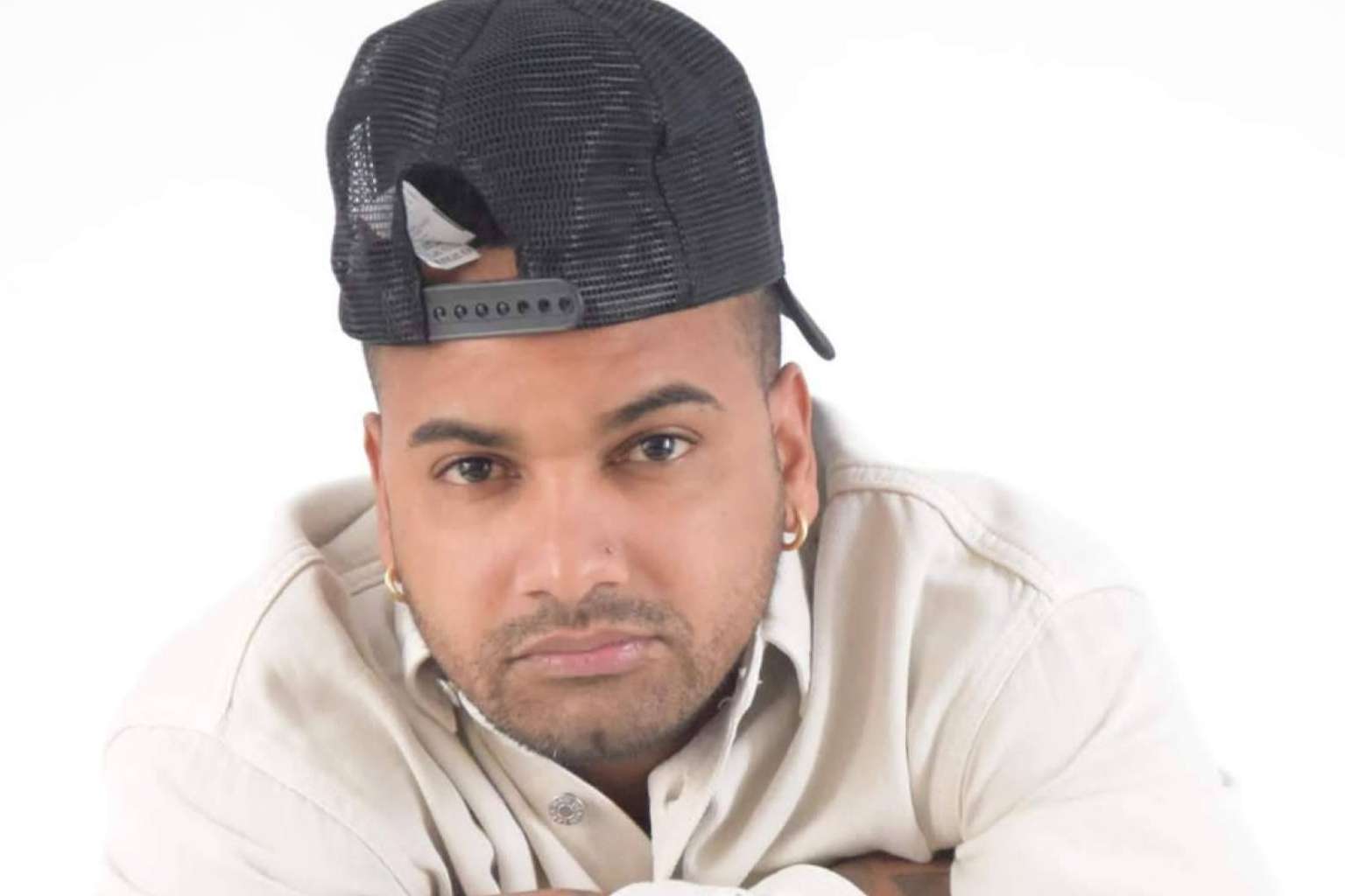Uno de los cantantes de moda a nivel internacional, MCCarlos