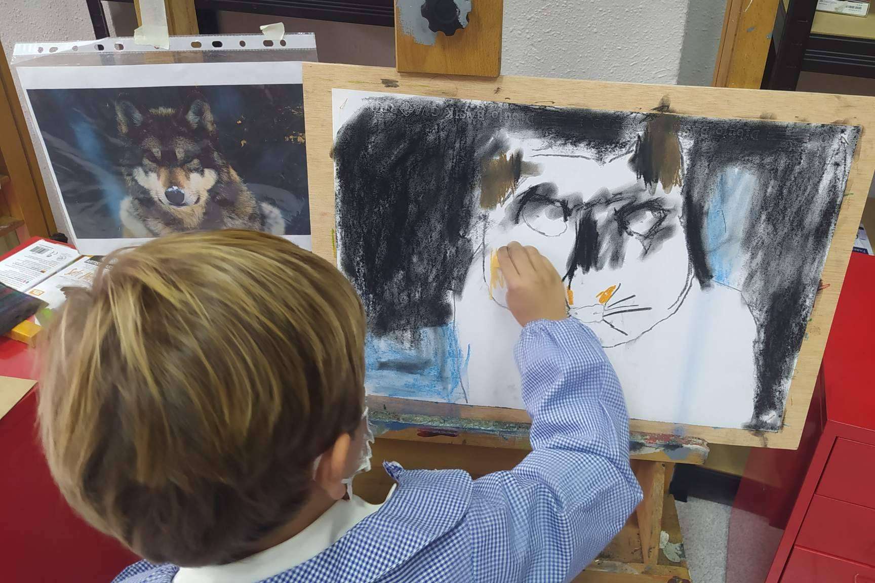 Estudio Ilógico presenta sus clases de dibujo y pintura como extraescolar para niños