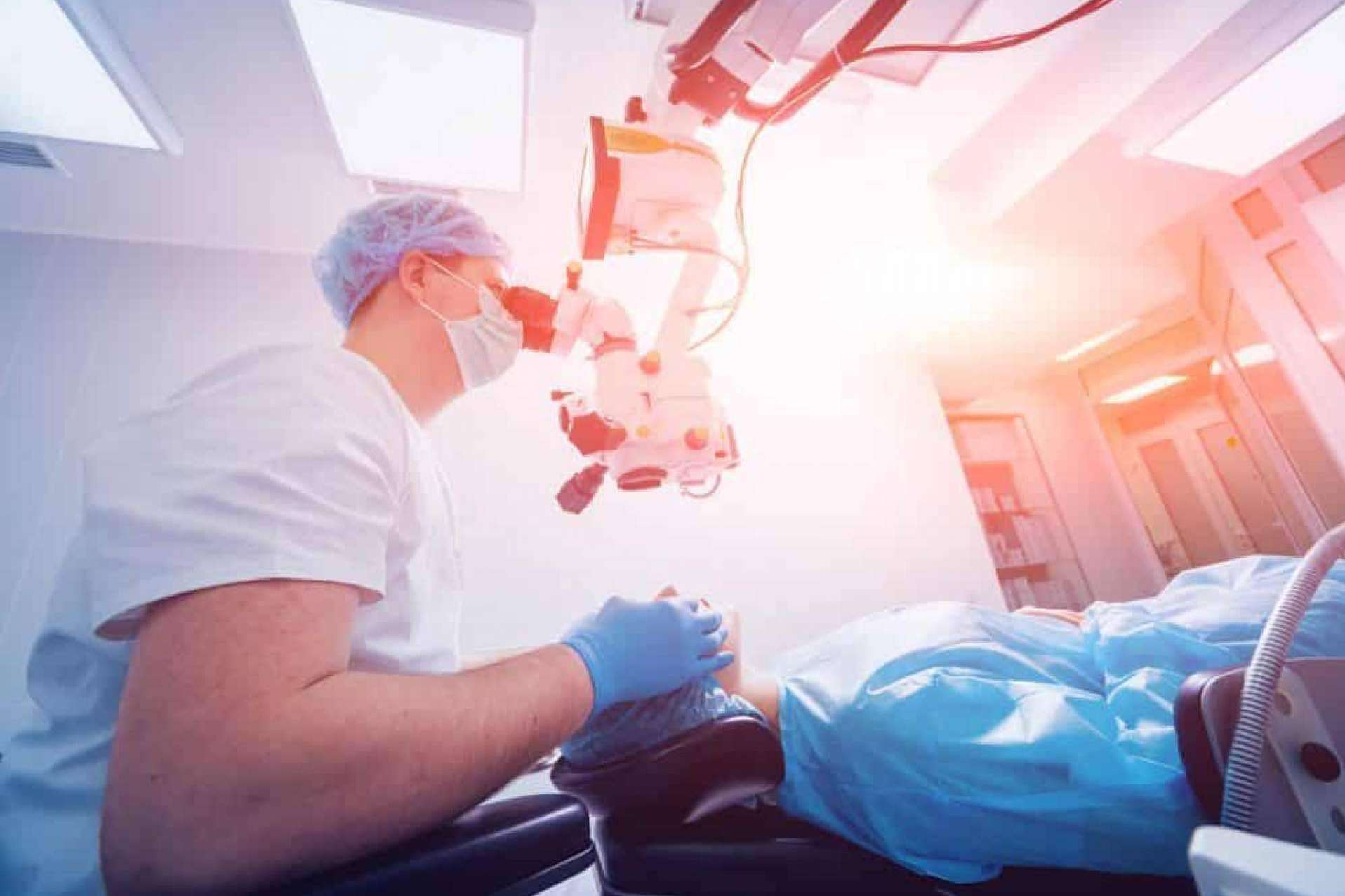 ¿En qué consiste la iridociclitis y cómo se trata?