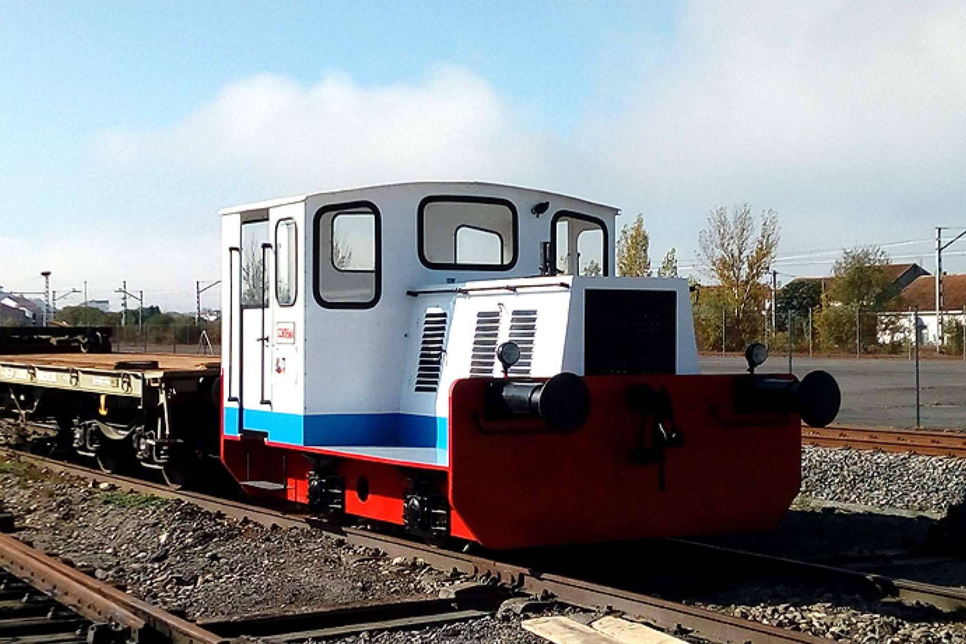Una antigua locomotora de ERCROS restaurada gracias a la Fundación del Patrimonio Ferroviario