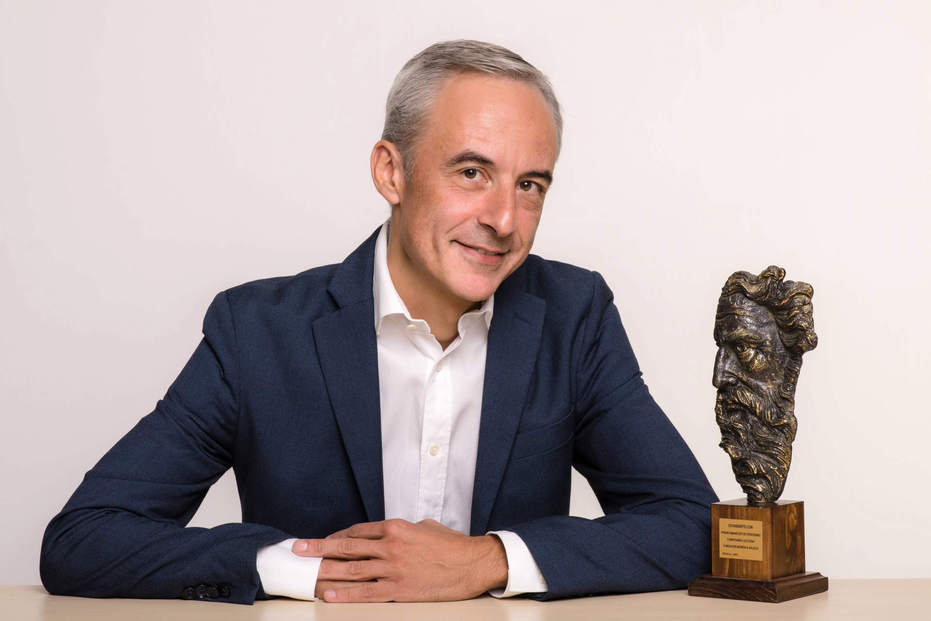 Jorge Segado, el fundador de Estandarte.com, ha ganado el Premio Amanecer de Periodismo