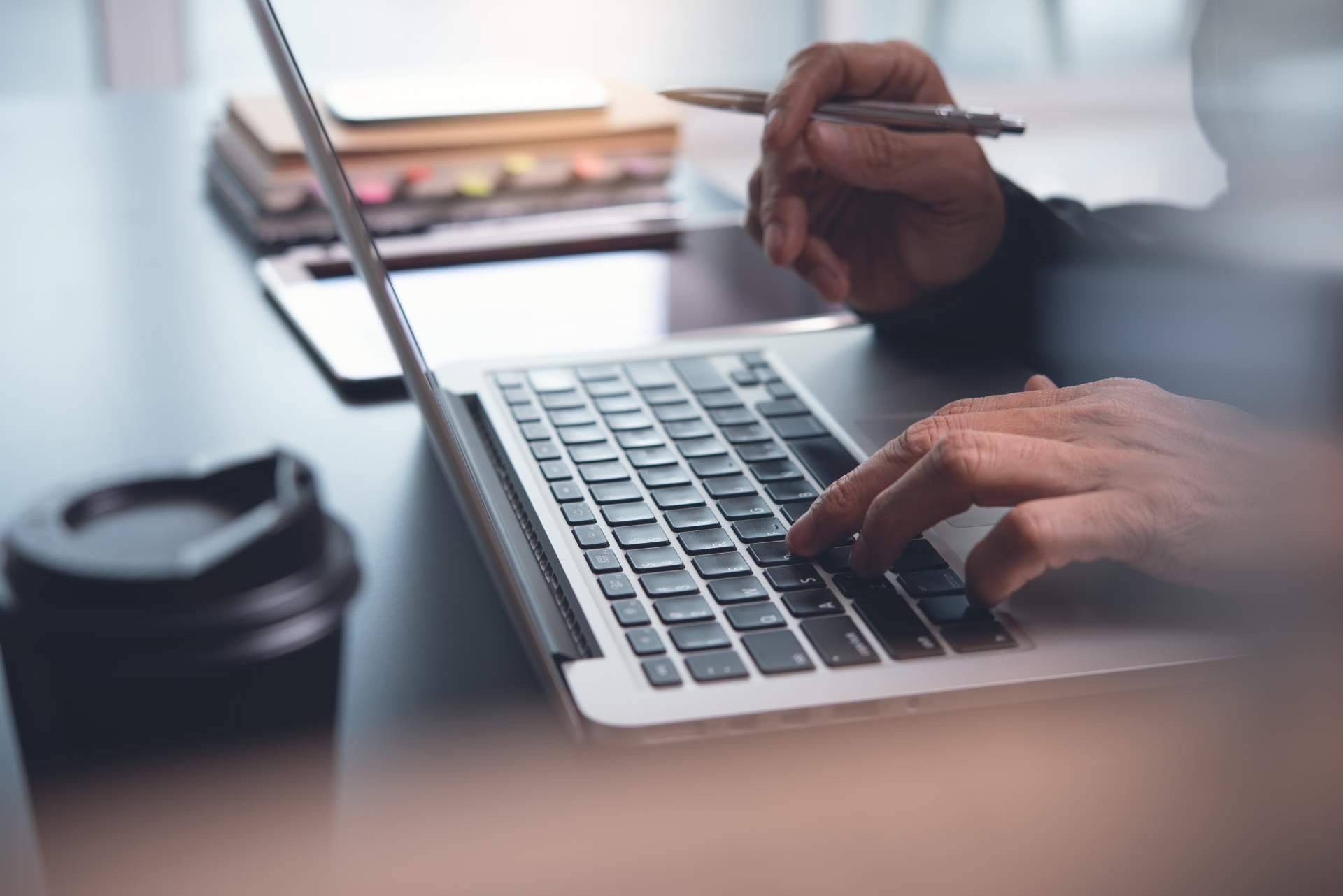 ¿Qué hace especiales a los cursos para emprendedores digitales de la academia online AULADELEXITO?