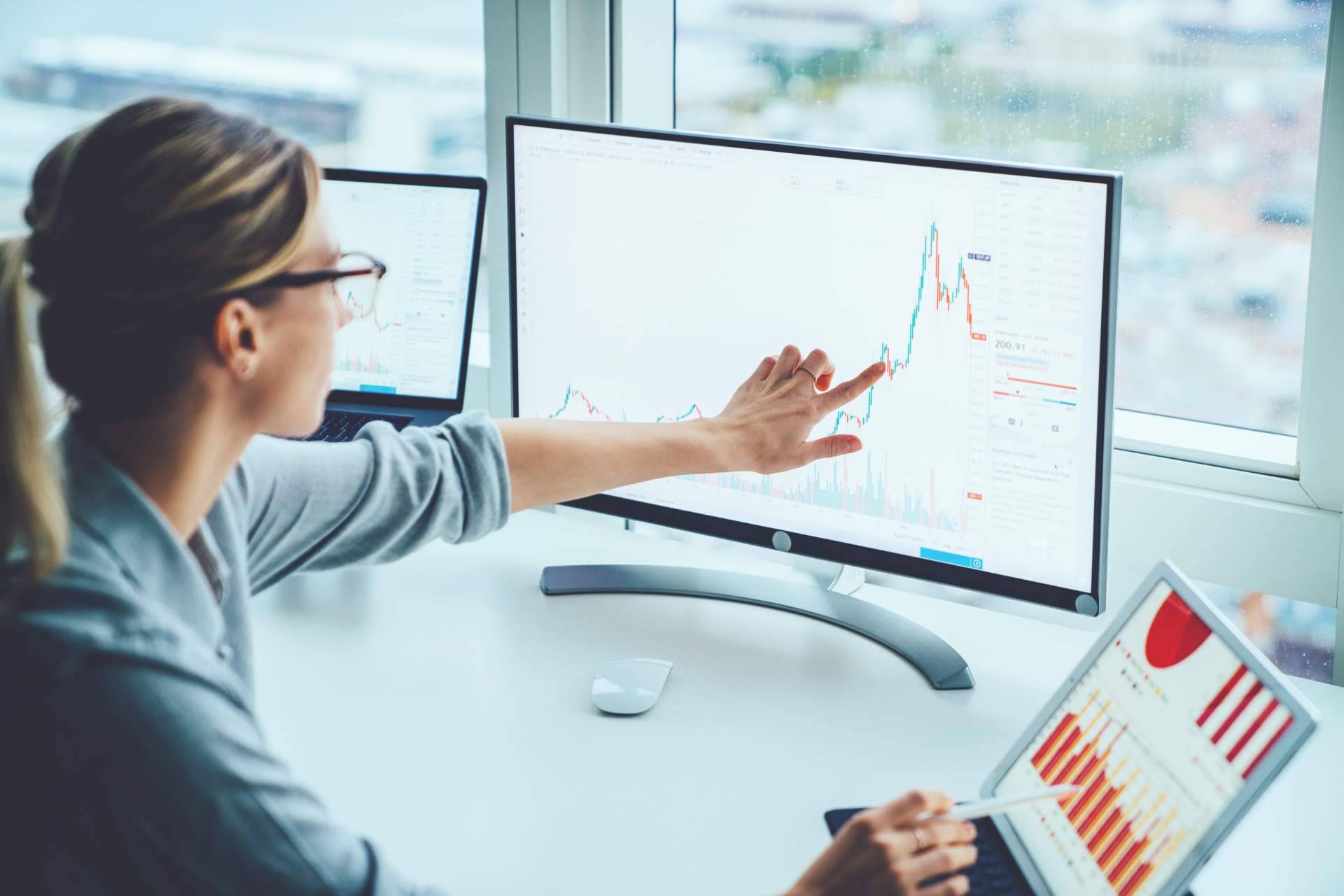 MAIS Marketing sobre la importancia de contratar a una agencia SEO en Lima