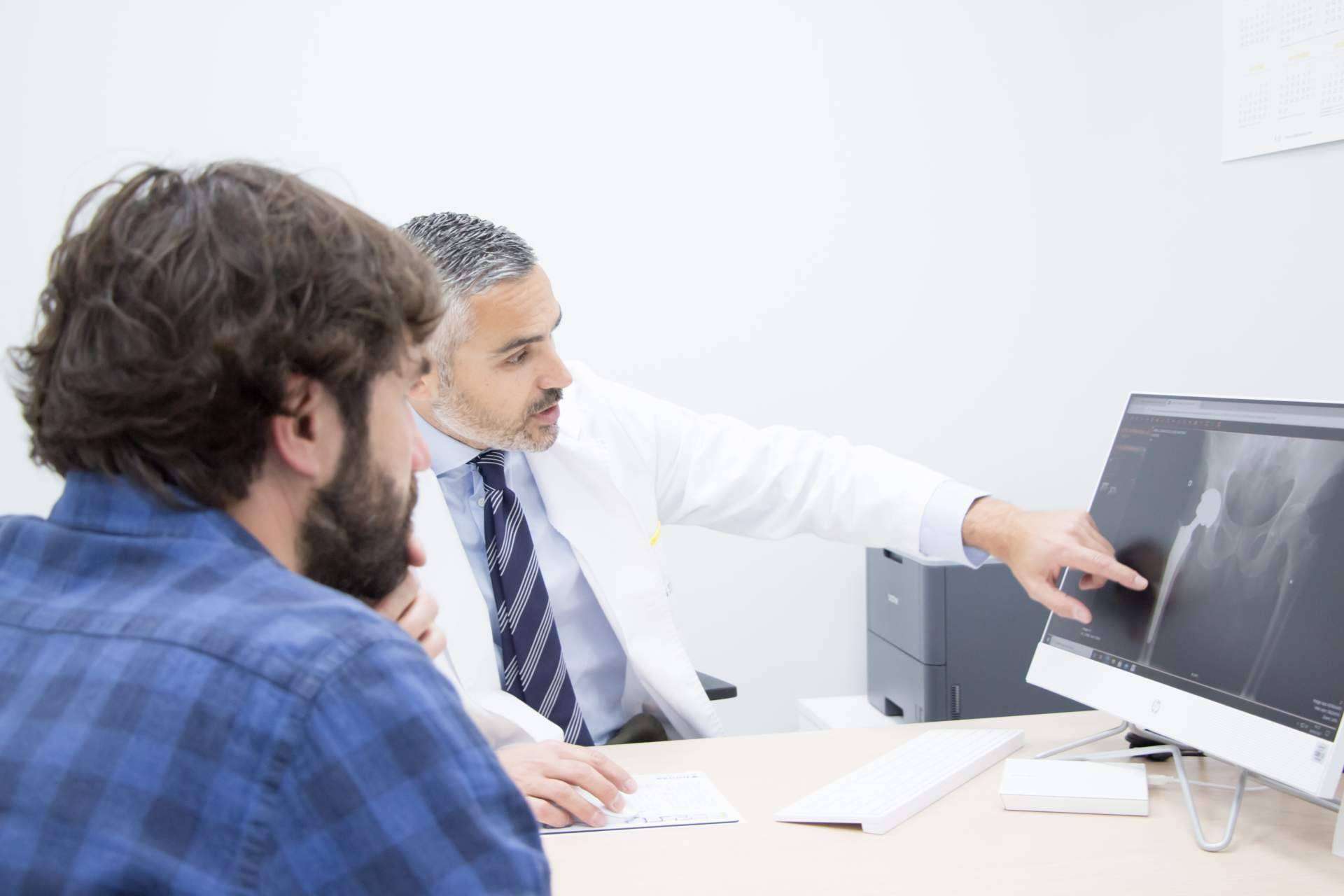 ¿Cómo es la calidad de vida tras una operación de prótesis de cadera?, con el doctor Del Canto
