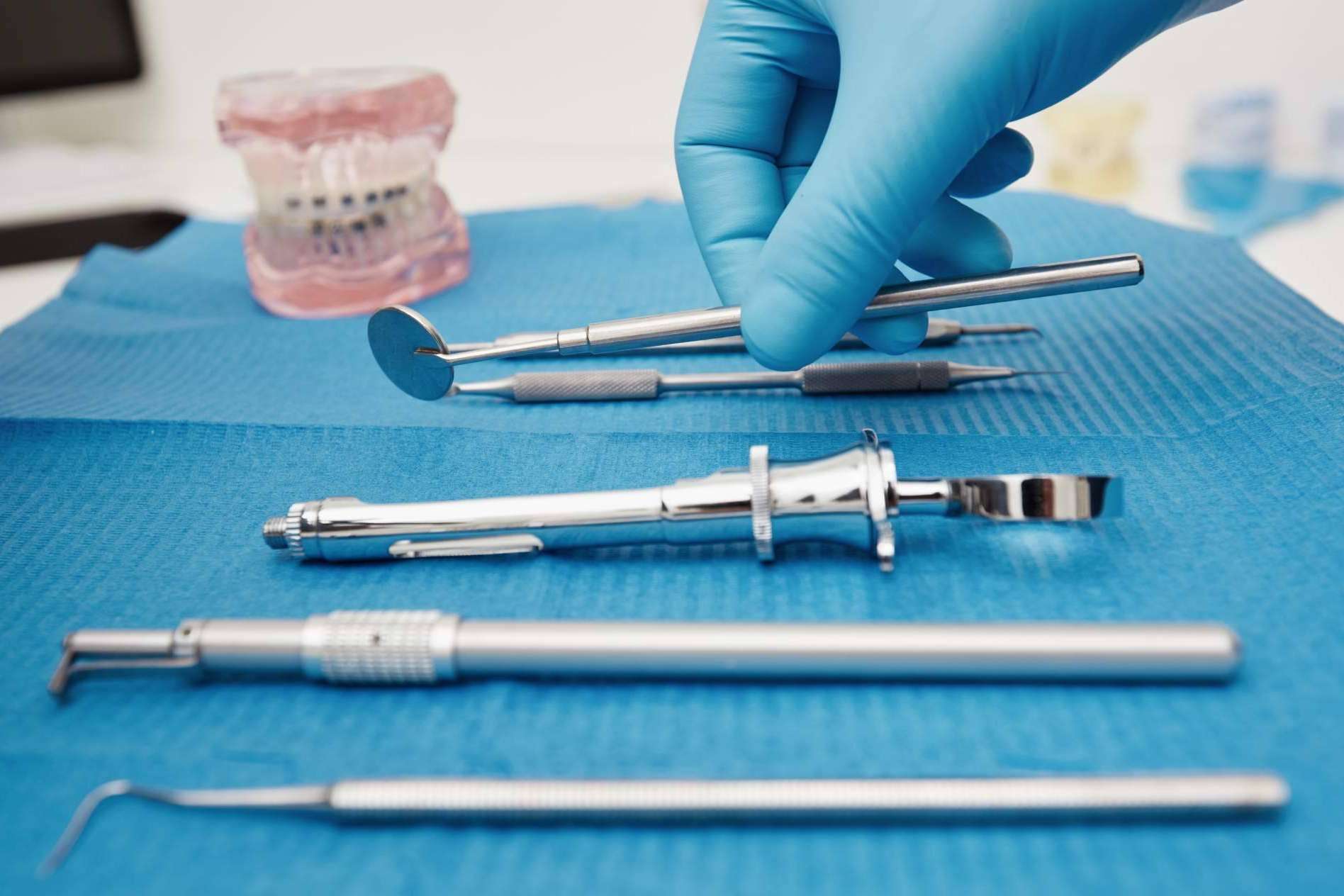 Los turistas que viajan para realizarse tratamientos dentales son acogidos en la Clínica Dental Delgado