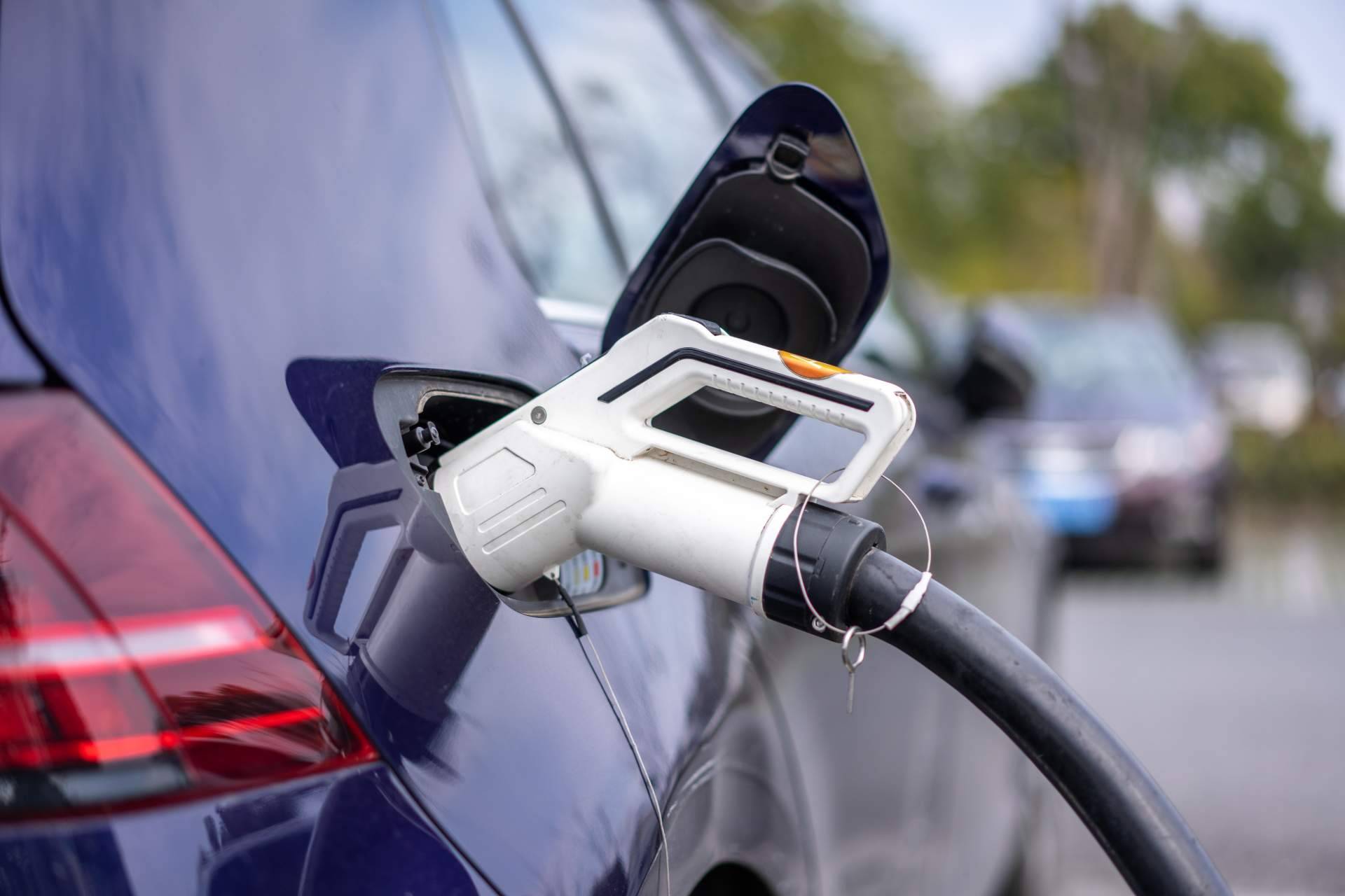 Los servicios enfocados en la movilidad eléctrica, de la mano de AsesorEnergético.info