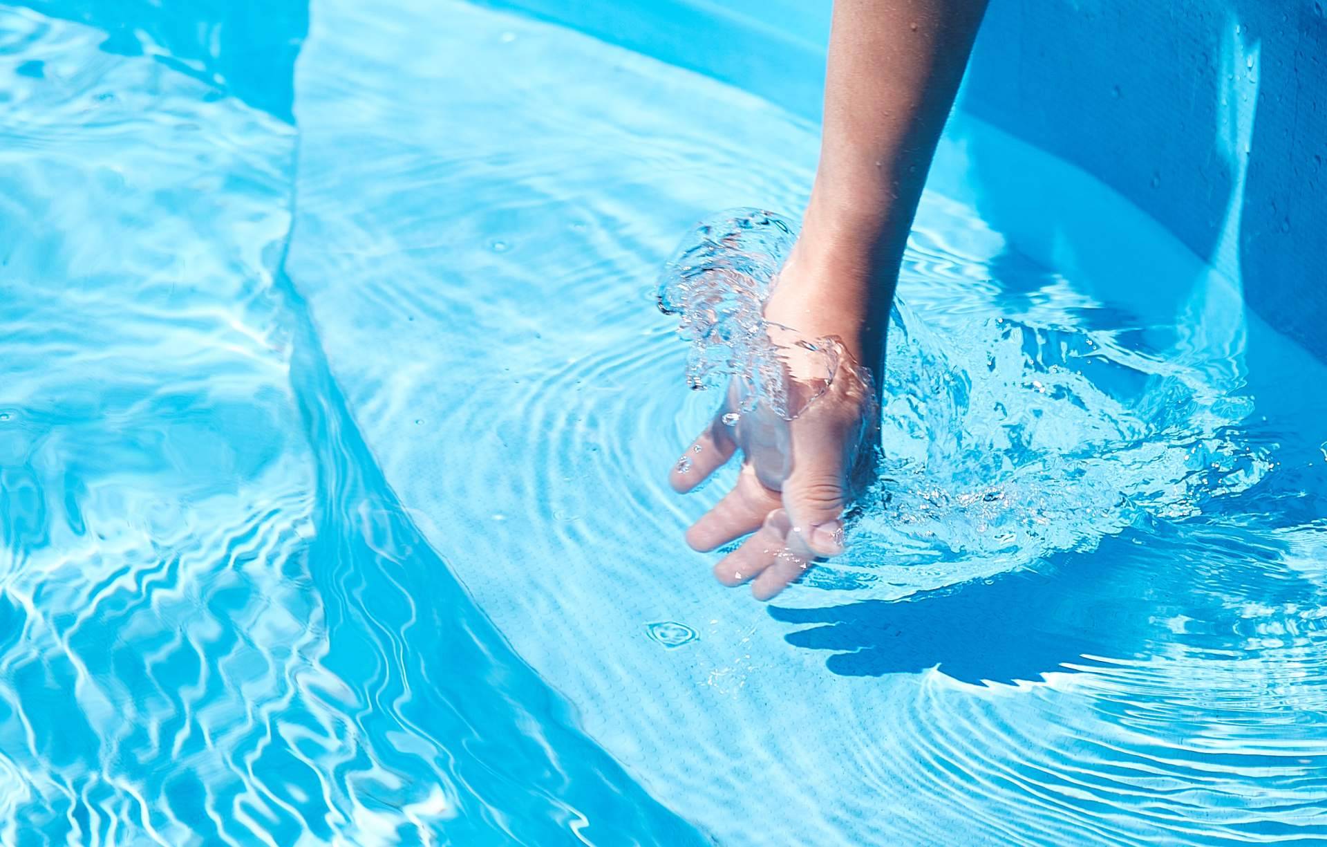 La limpieza de agua de piscinas, por Vervictech